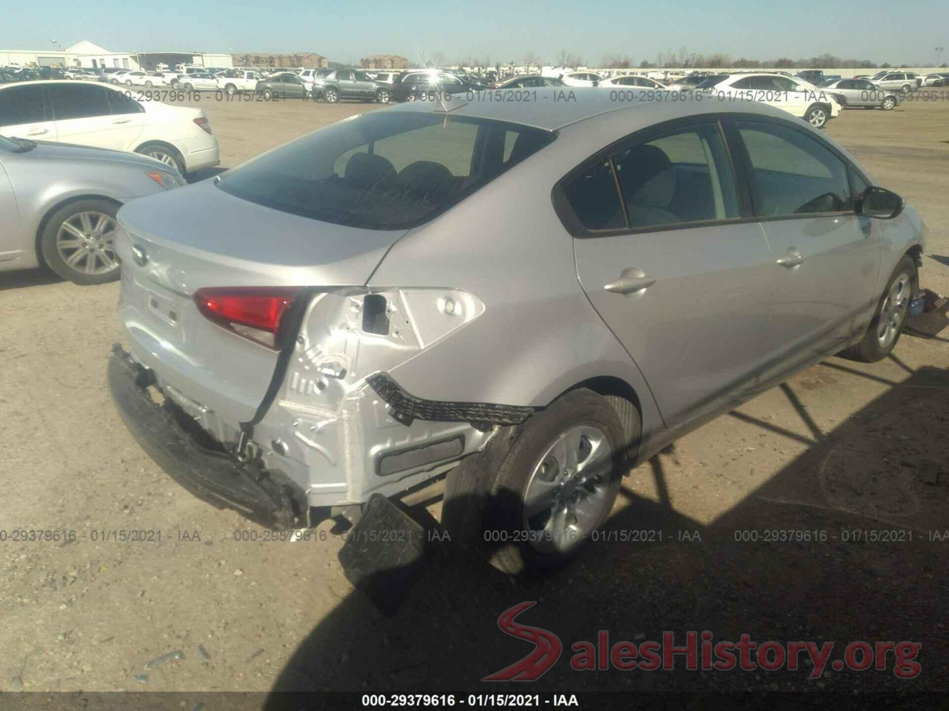 3KPFK4A70JE276226 2018 KIA FORTE