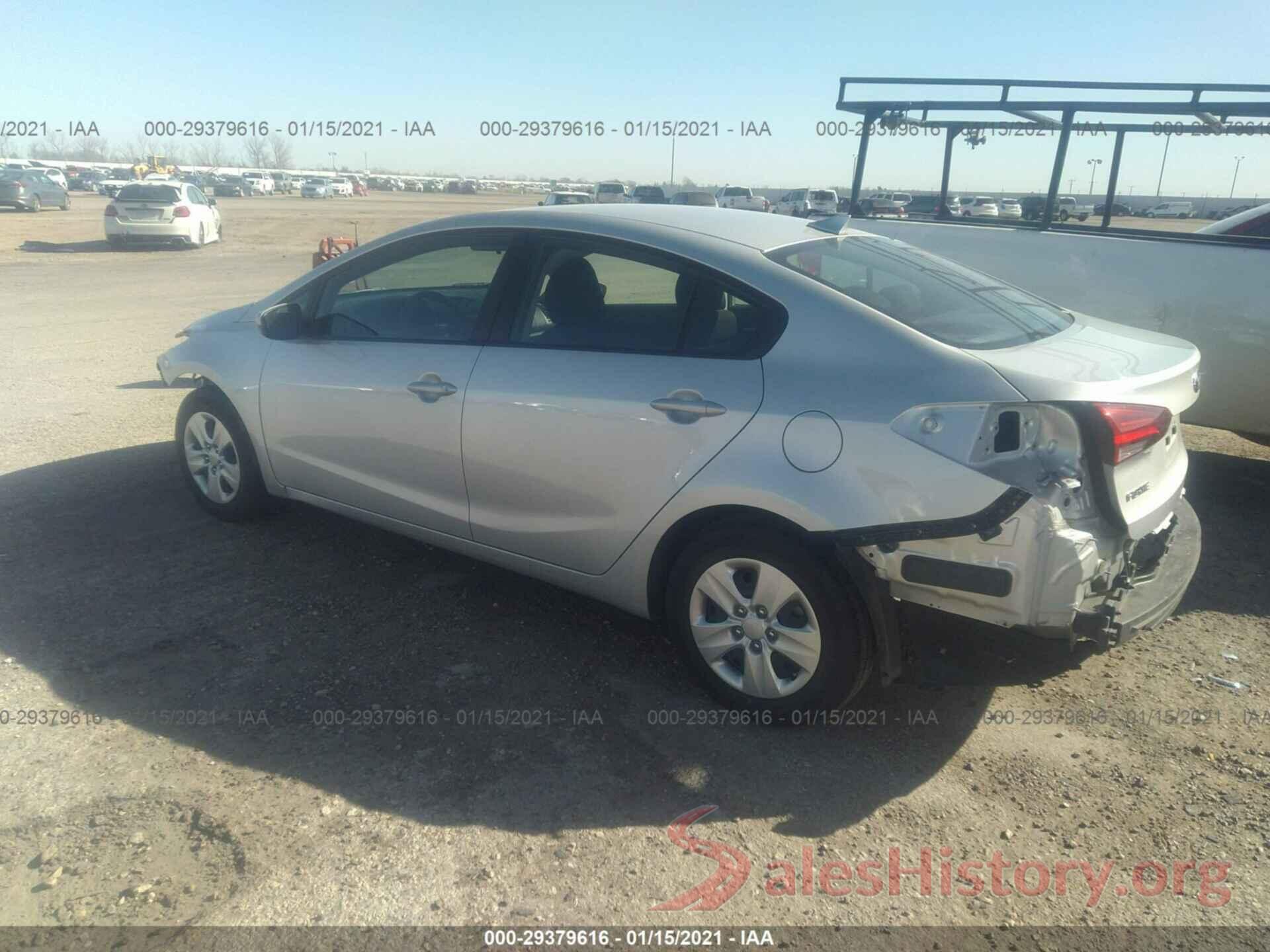 3KPFK4A70JE276226 2018 KIA FORTE