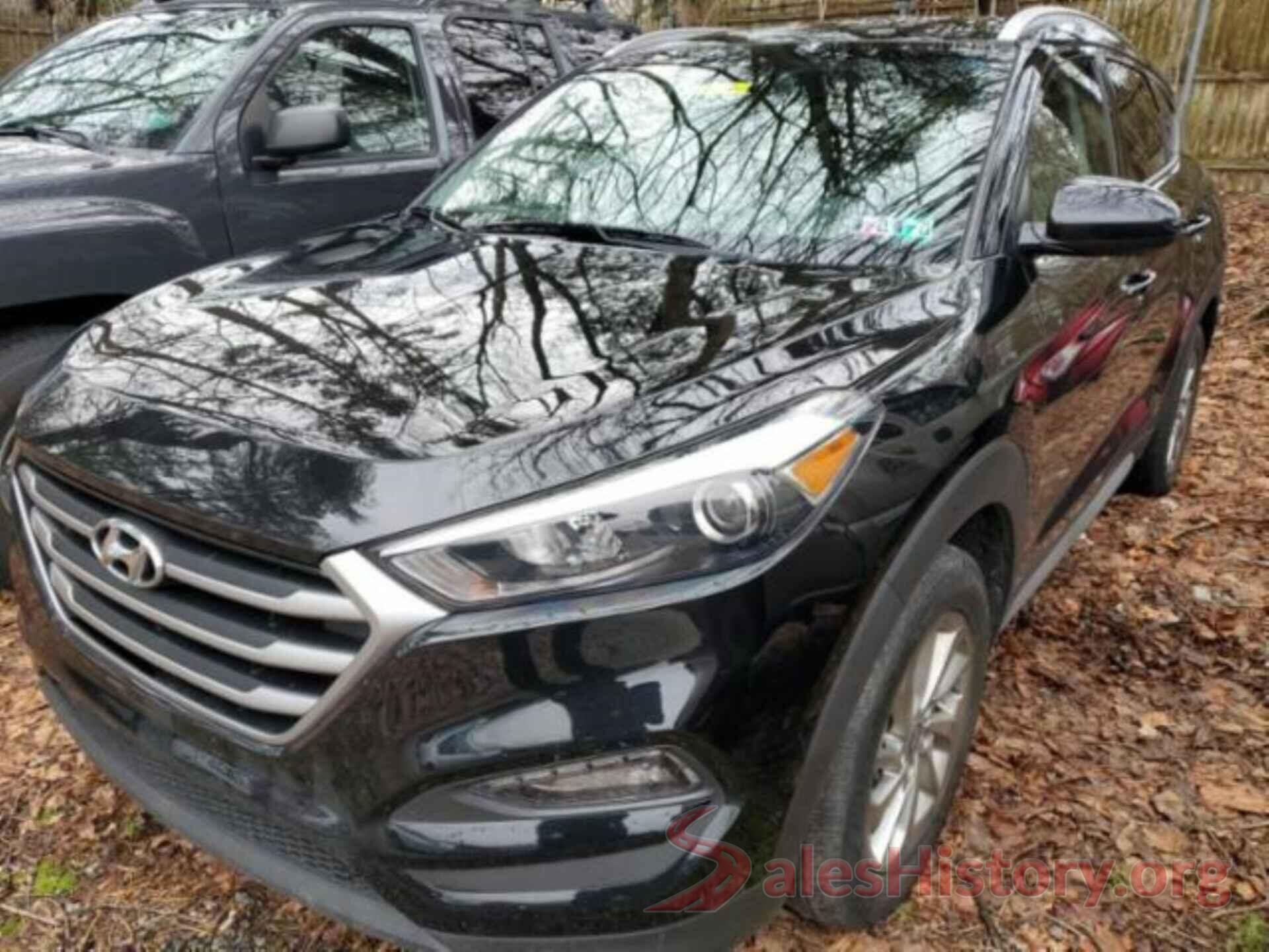 KM8J3CA43JU642104 2018 HYUNDAI TUCSON