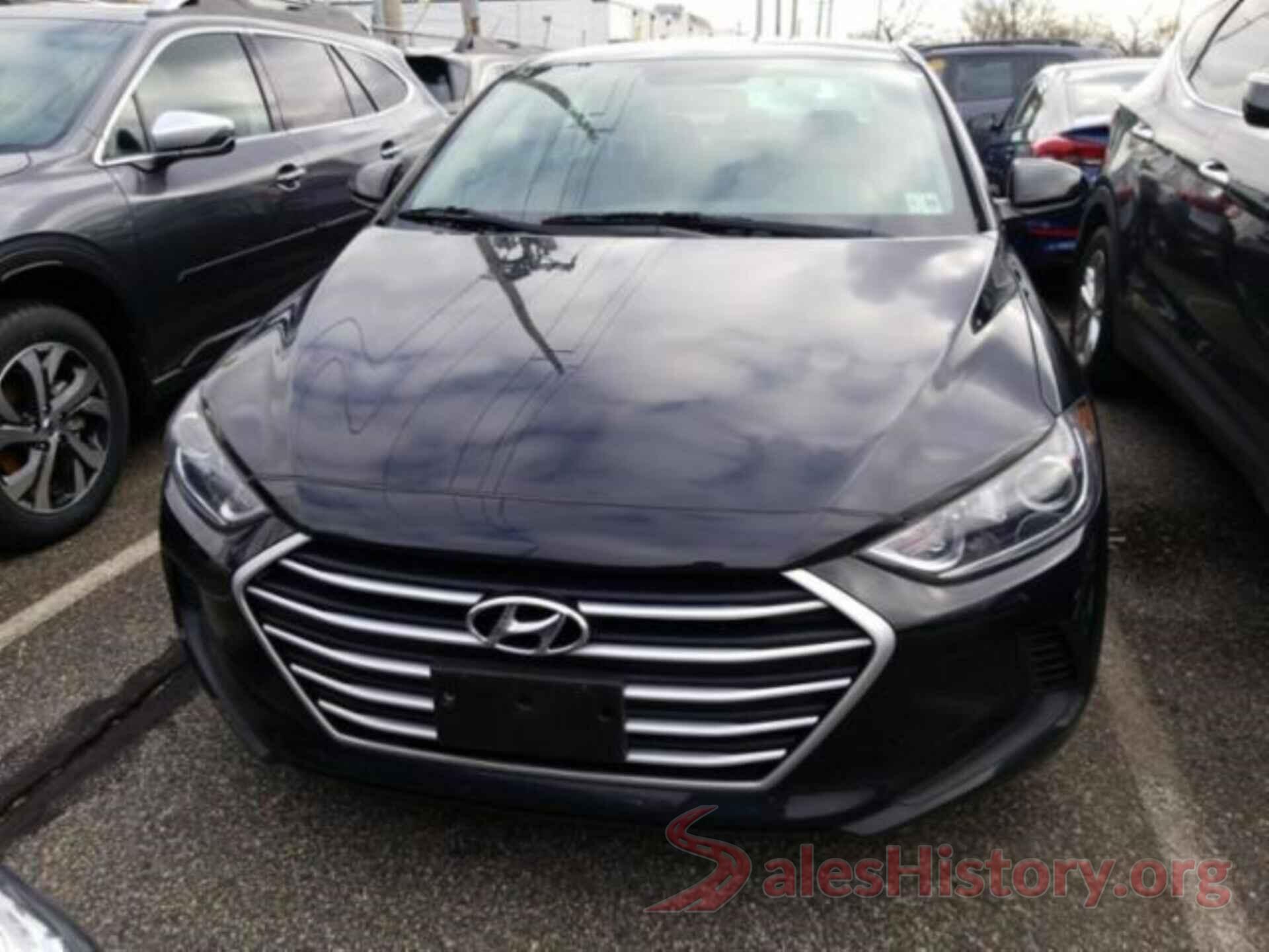 5NPD84LF8JH285701 2018 HYUNDAI ELANTRA