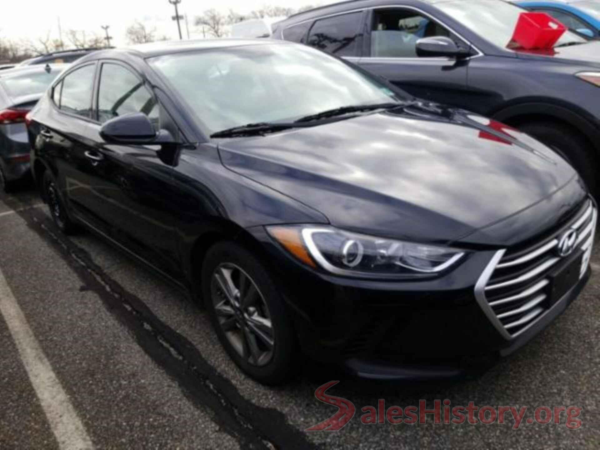 5NPD84LF8JH285701 2018 HYUNDAI ELANTRA