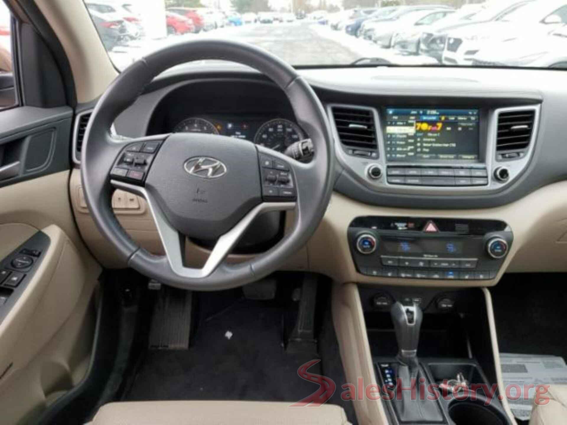 KM8J3CA28HU307736 2017 HYUNDAI TUCSON