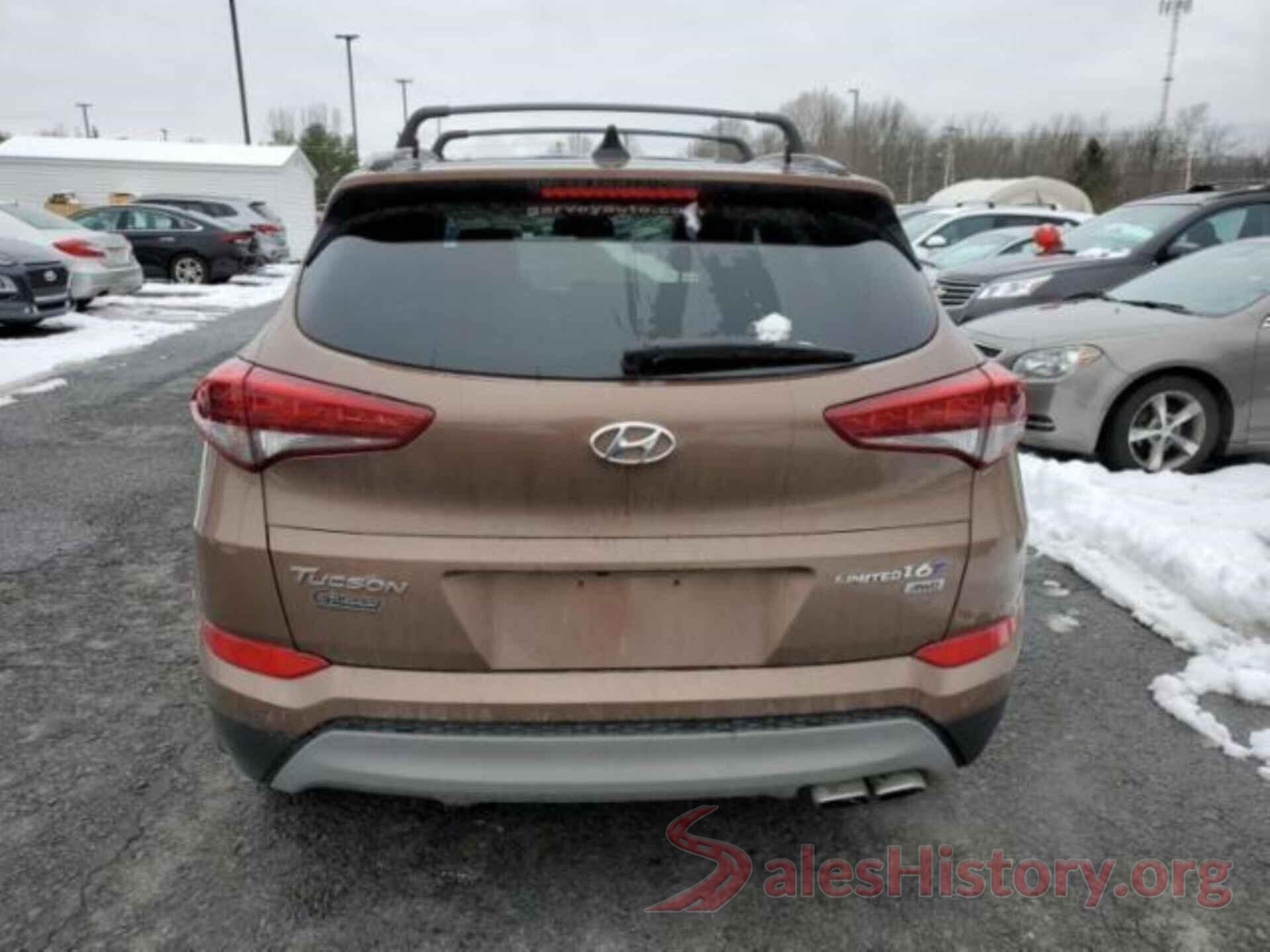 KM8J3CA28HU307736 2017 HYUNDAI TUCSON