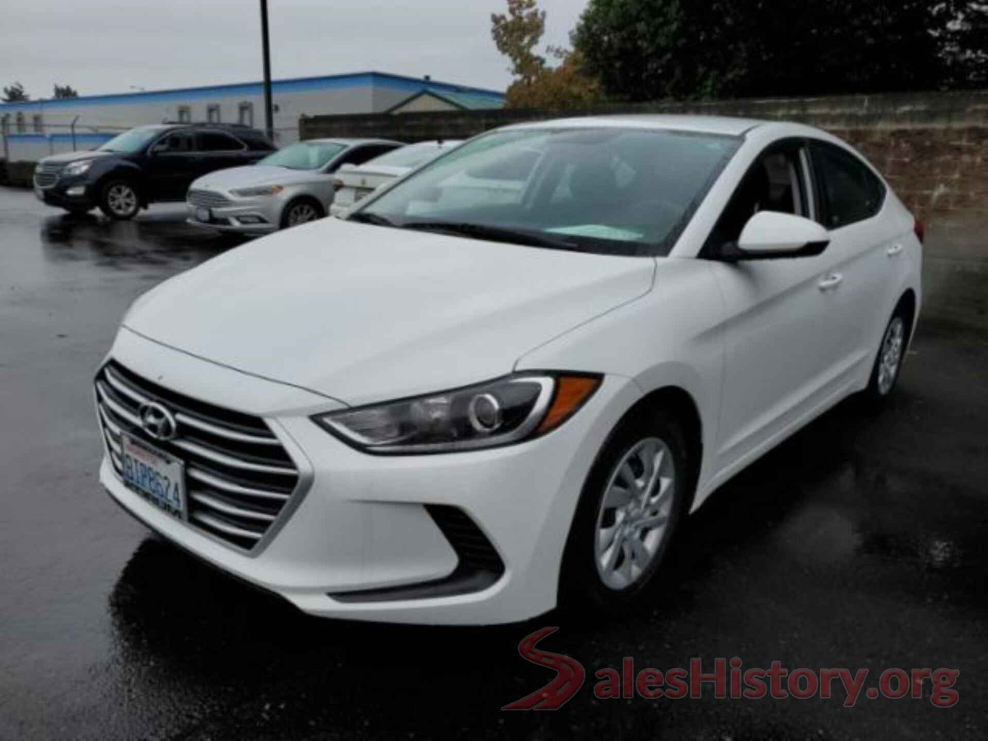 5NPD74LF3JH258960 2018 HYUNDAI ELANTRA