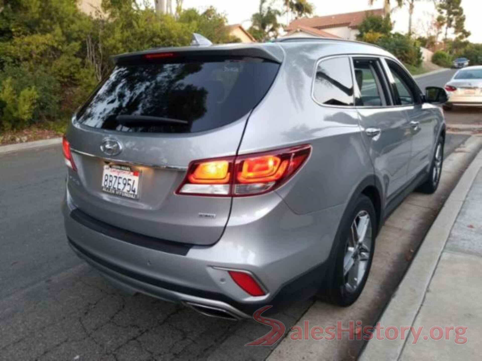 KM8SR4HF4JU289212 2018 HYUNDAI SANTA FE