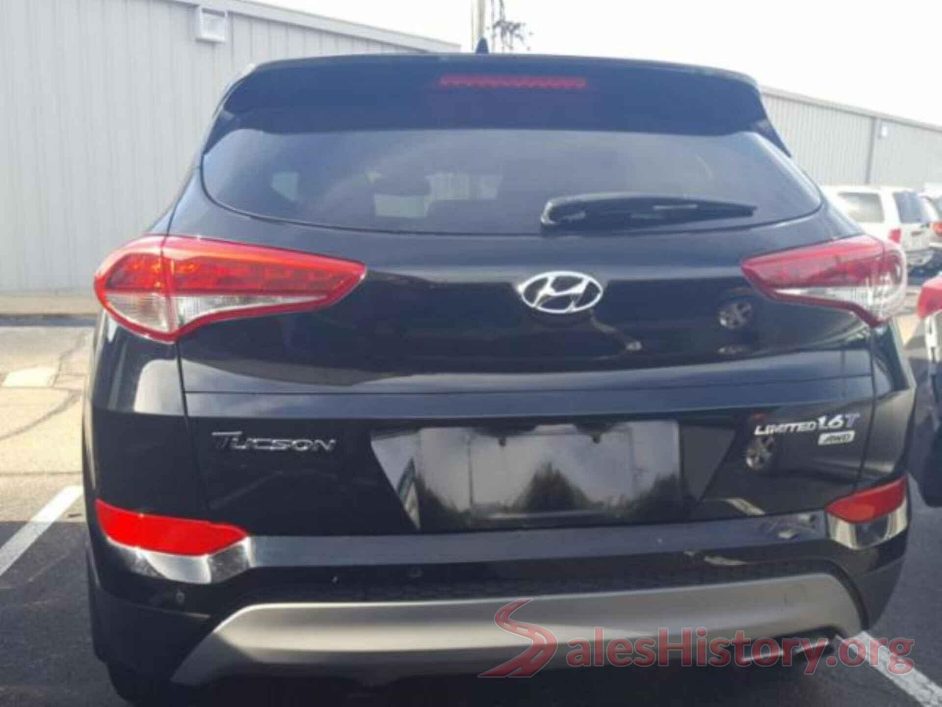 KM8J3CA20HU575941 2017 HYUNDAI TUCSON