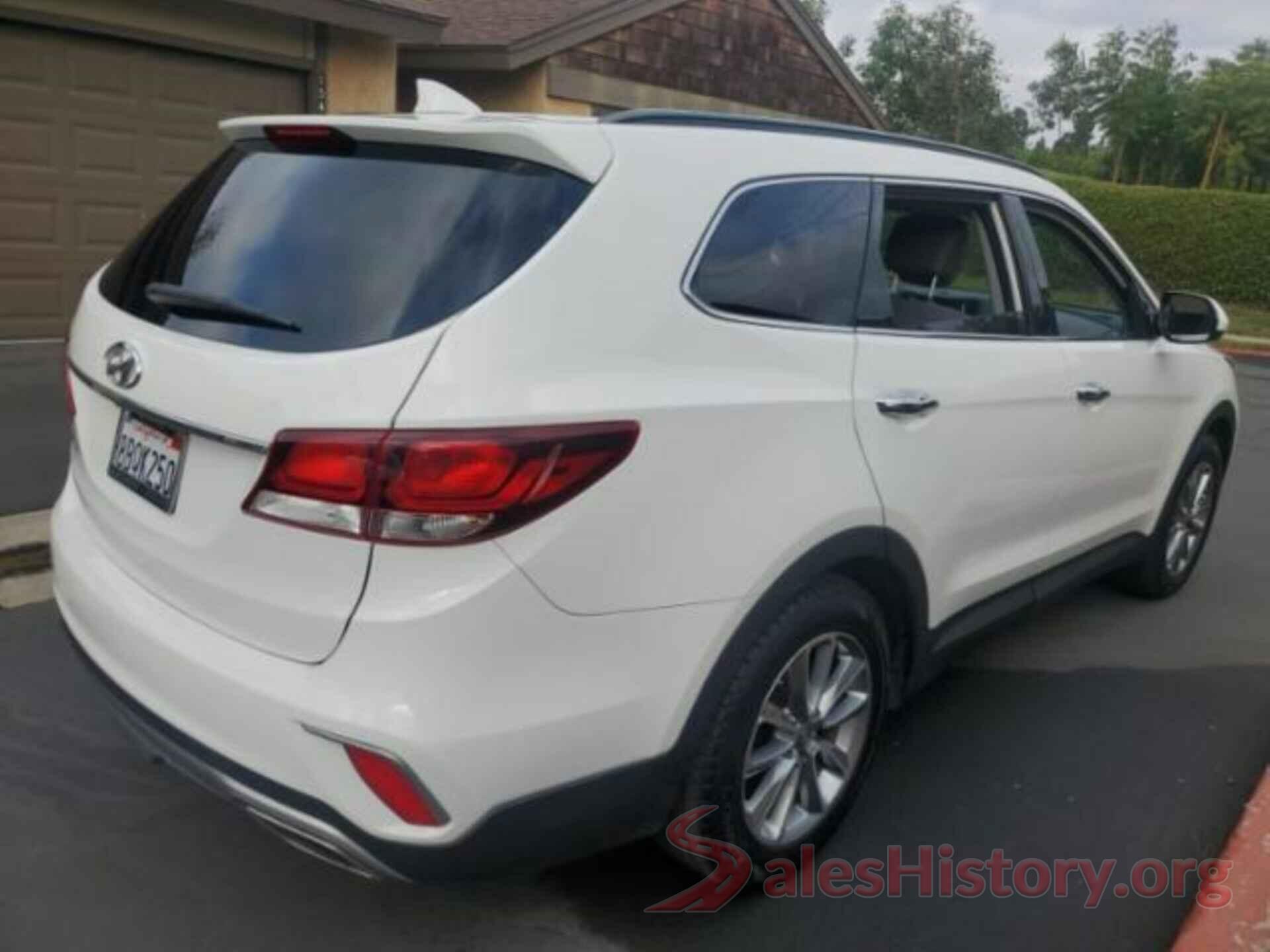 KM8SM4HF7JU258812 2018 HYUNDAI SANTA FE