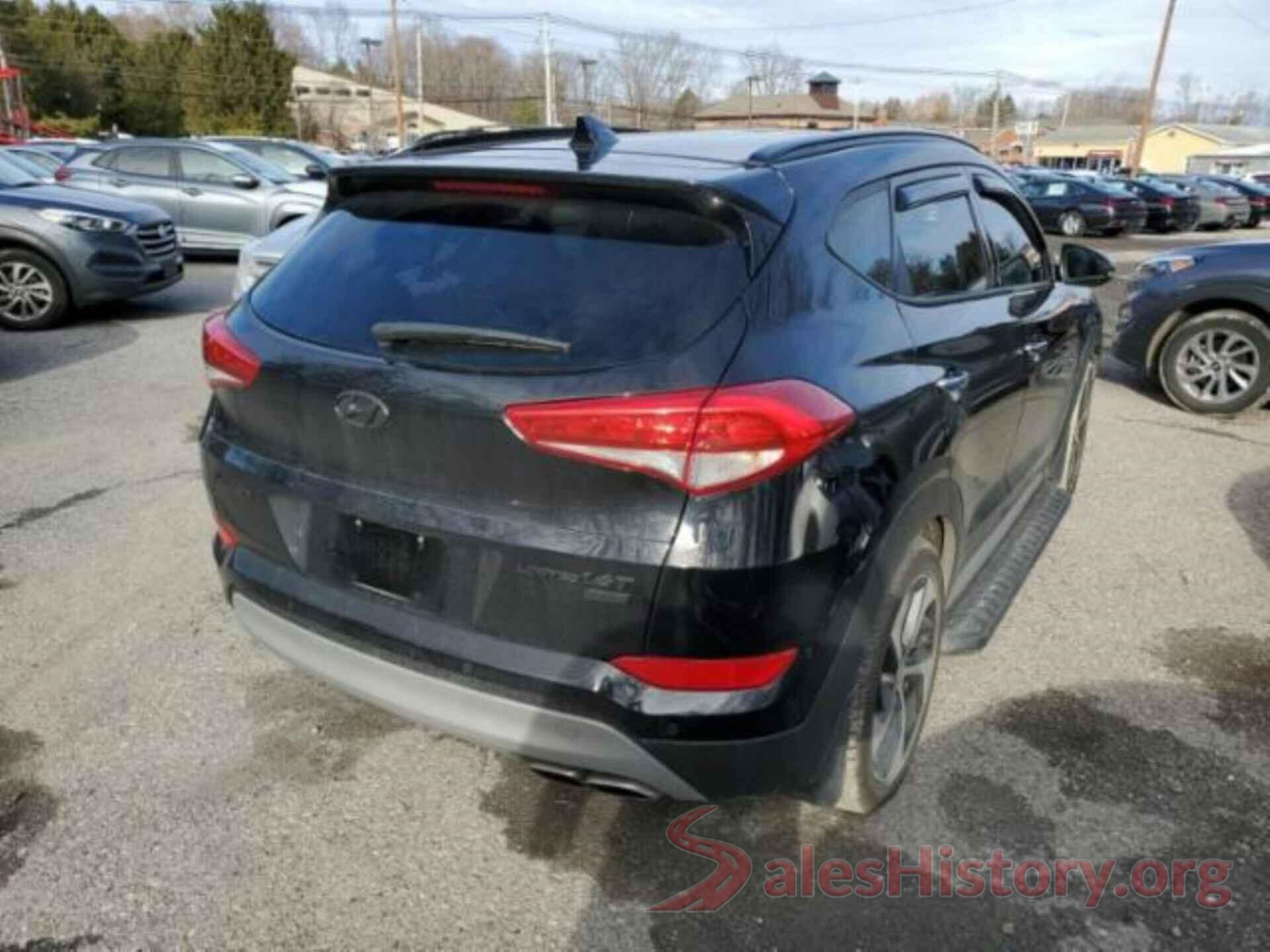 KM8J3CA26HU598642 2017 HYUNDAI TUCSON