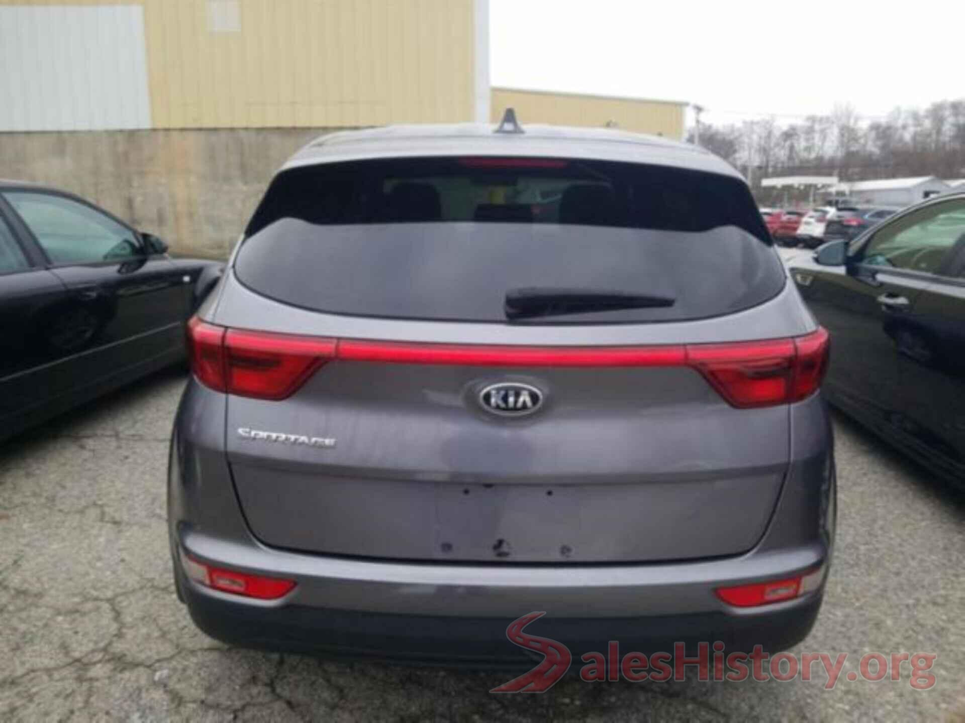 KNDPMCAC7J7389063 2018 KIA SPORTAGE