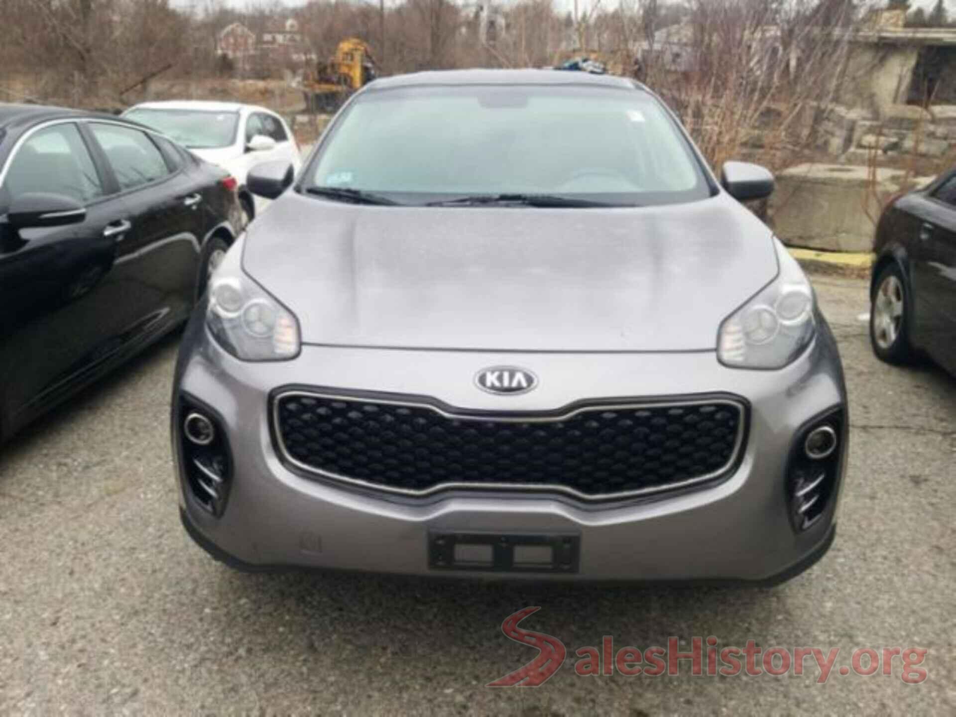 KNDPMCAC7J7389063 2018 KIA SPORTAGE