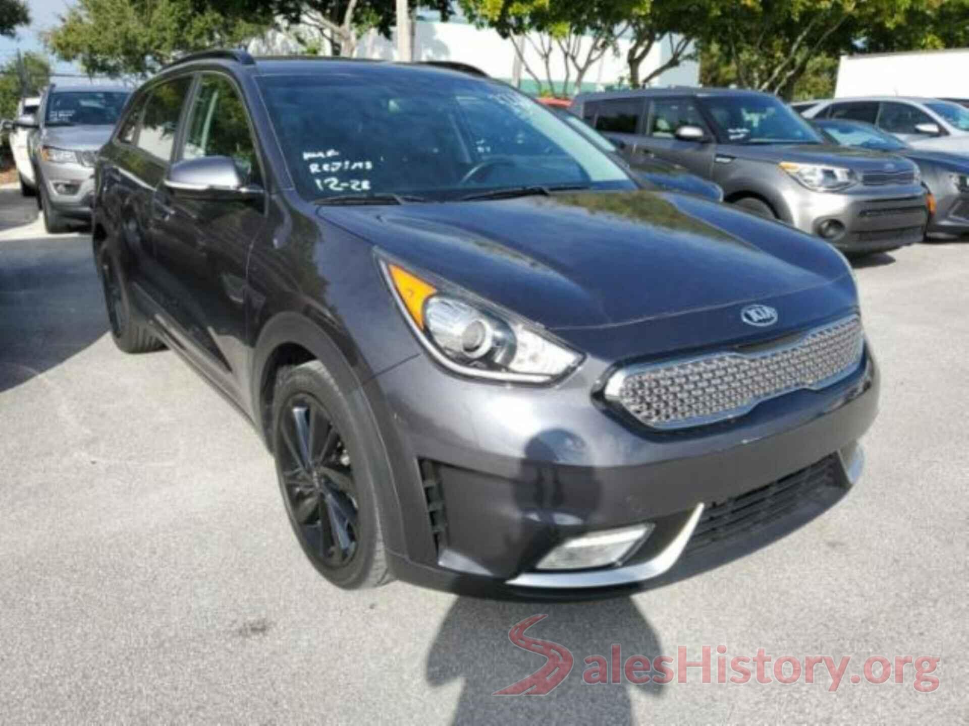 KNDCC3LCXJ5133364 2018 KIA NIRO