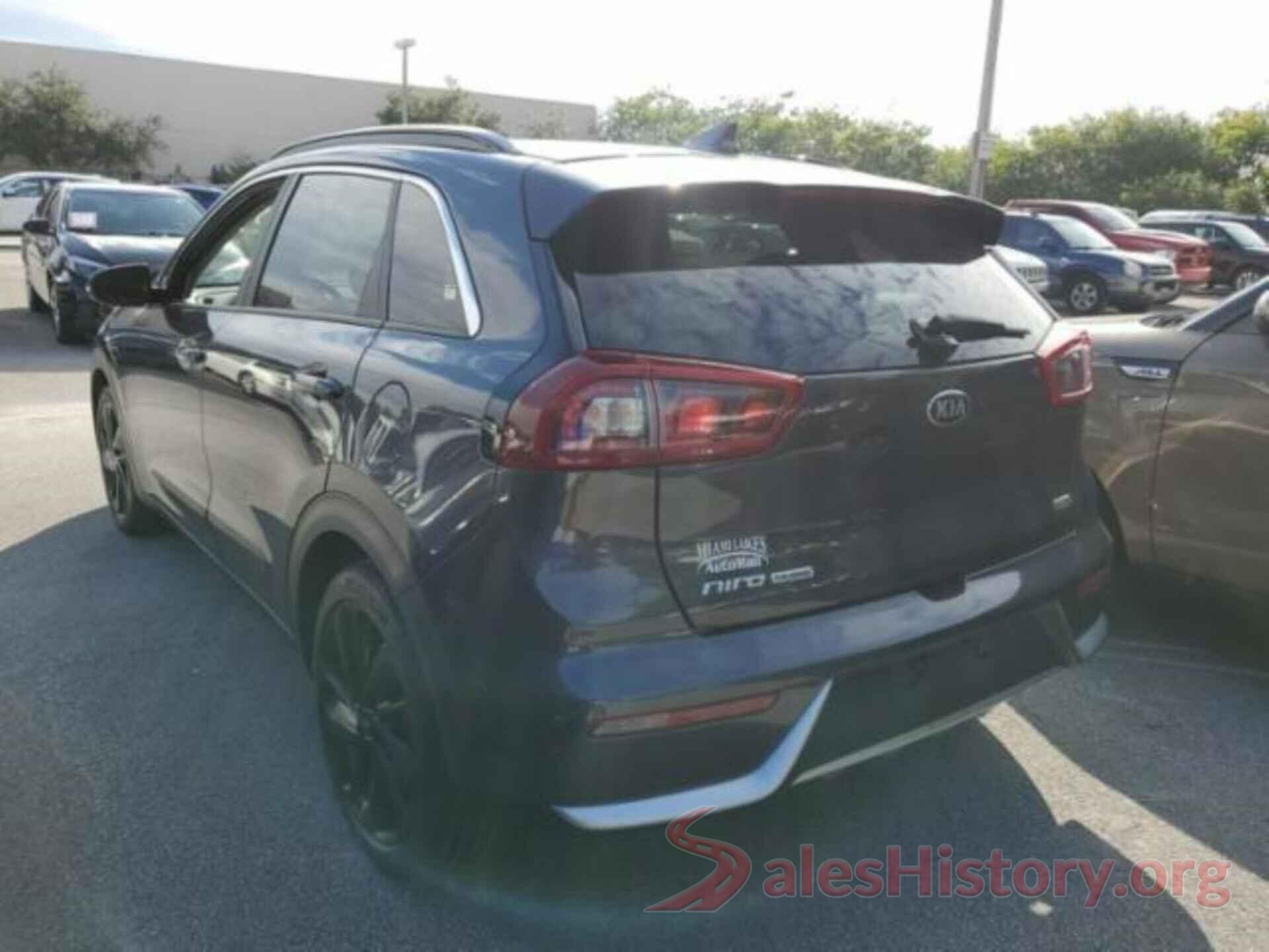 KNDCC3LCXJ5133364 2018 KIA NIRO