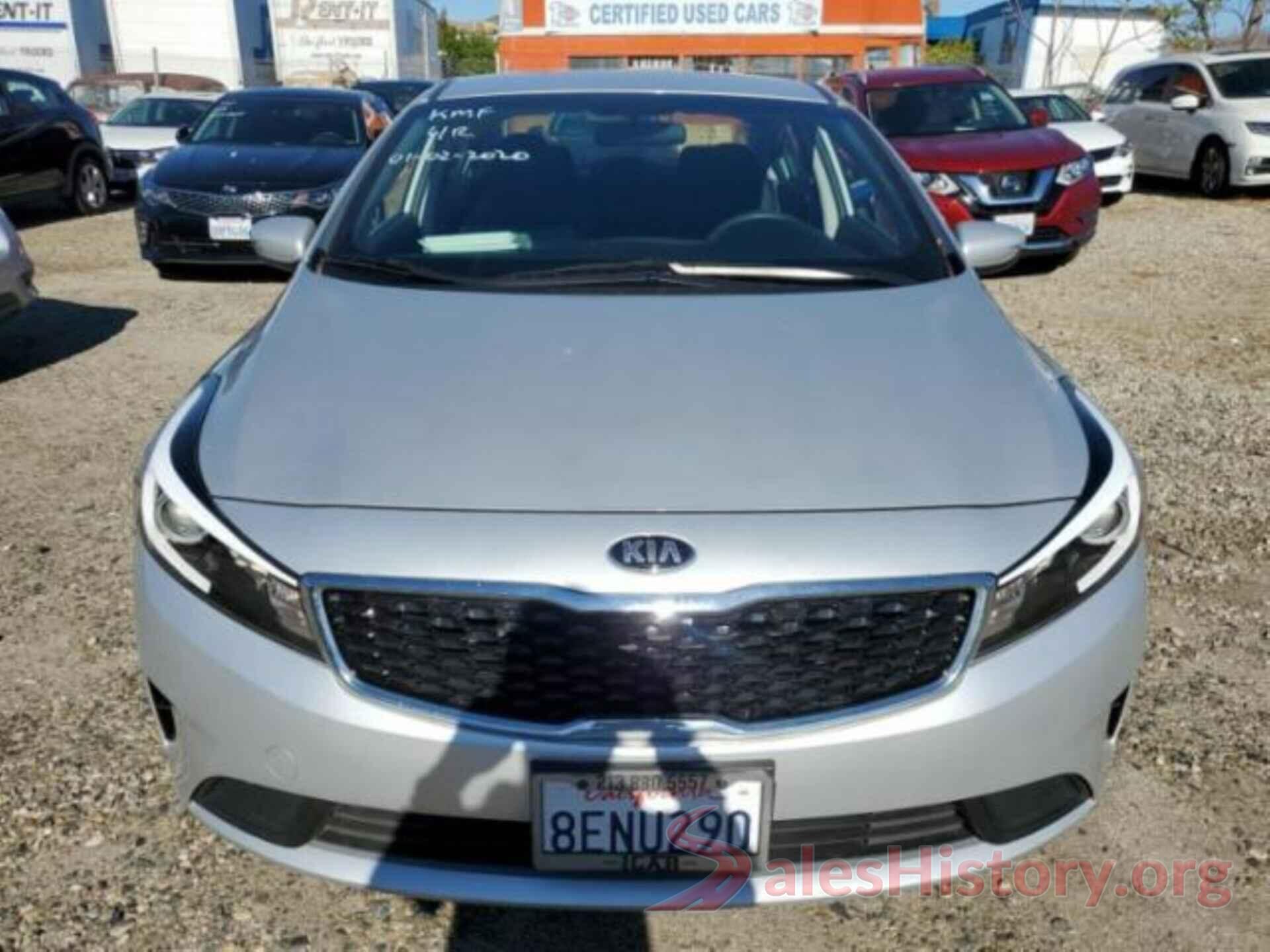 3KPFL4A71JE277768 2018 KIA FORTE