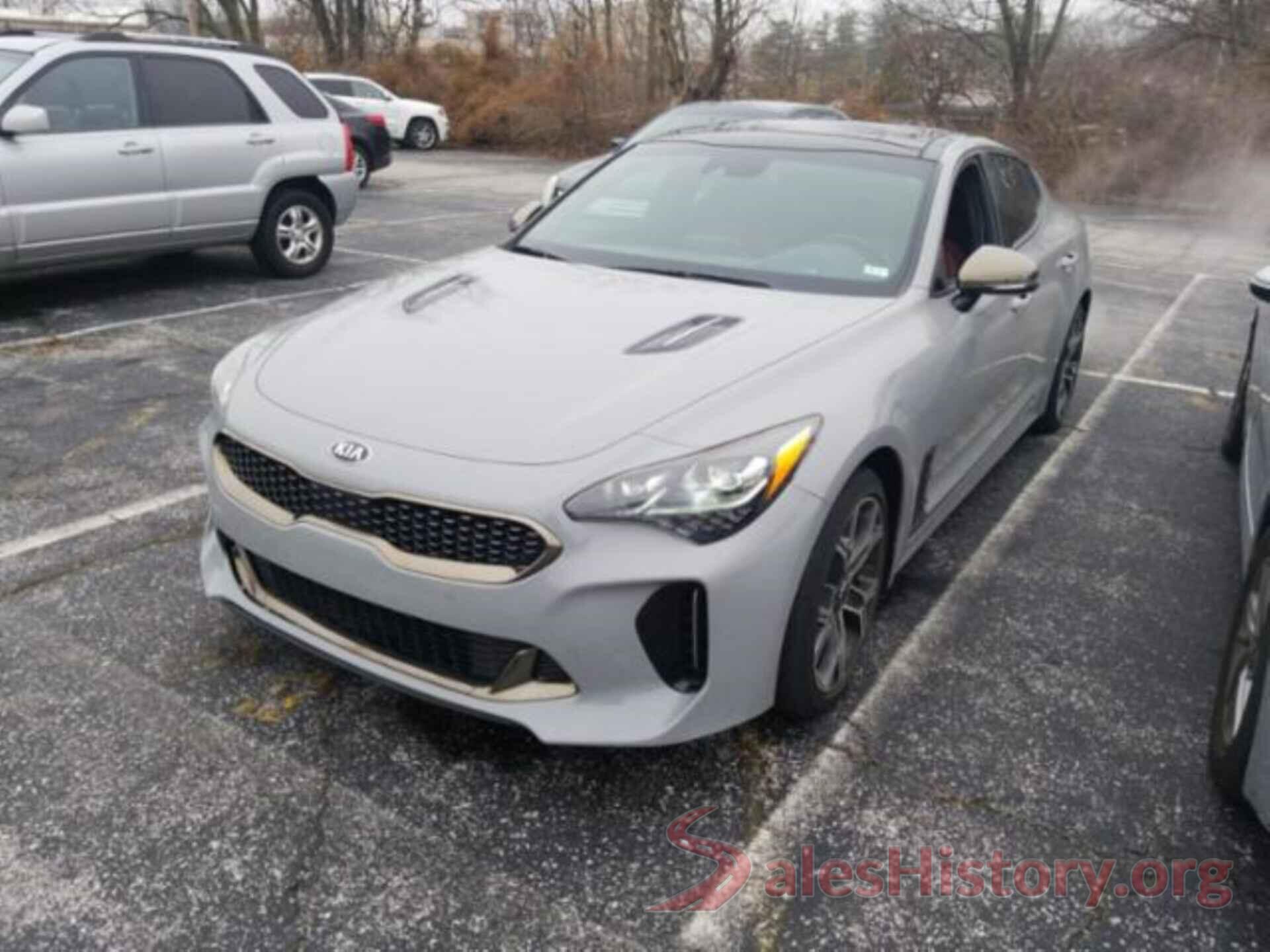 KNAE55LC8J6013634 2018 KIA STINGER