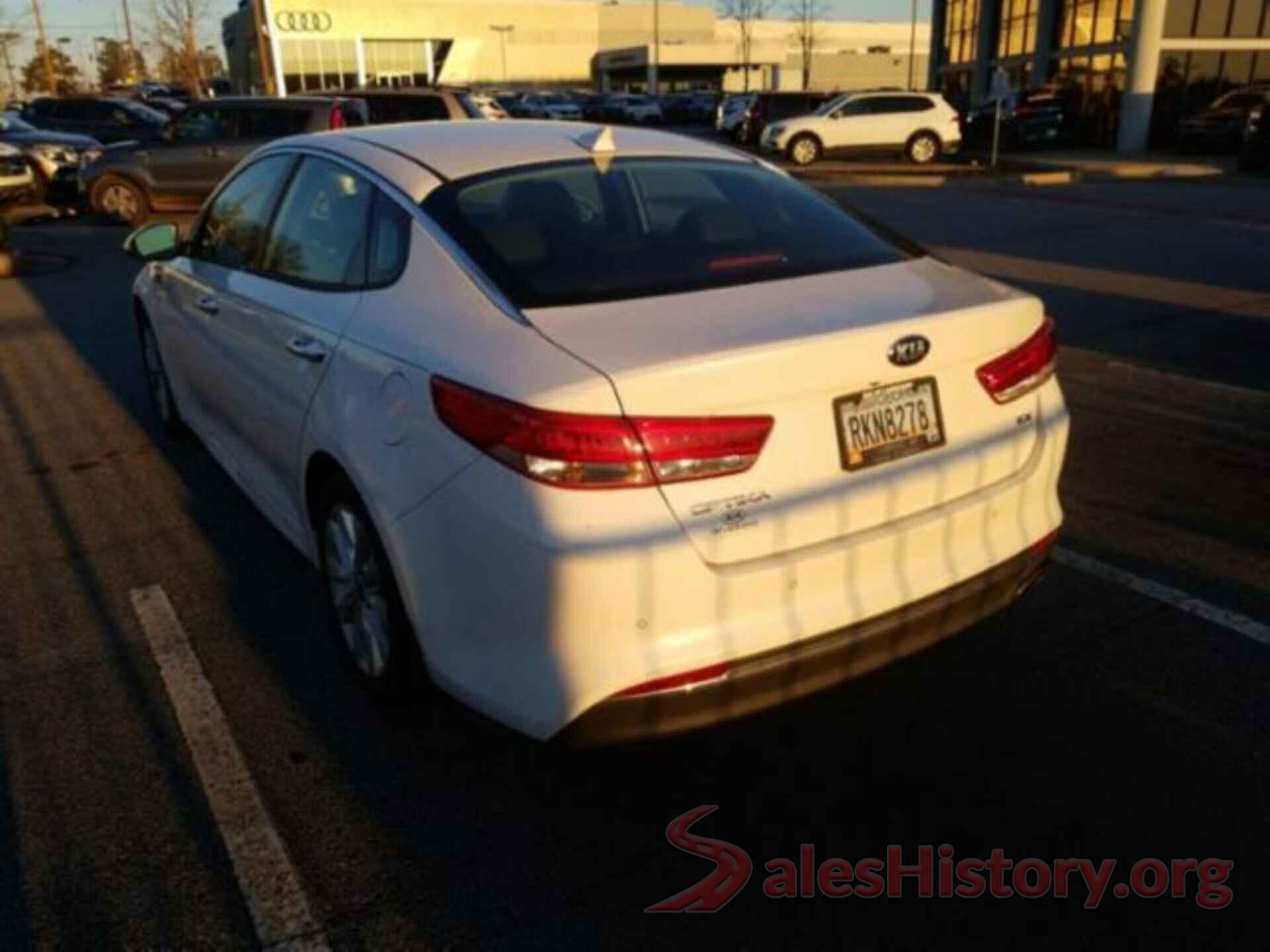 5XXGU4L34JG189915 2018 KIA OPTIMA