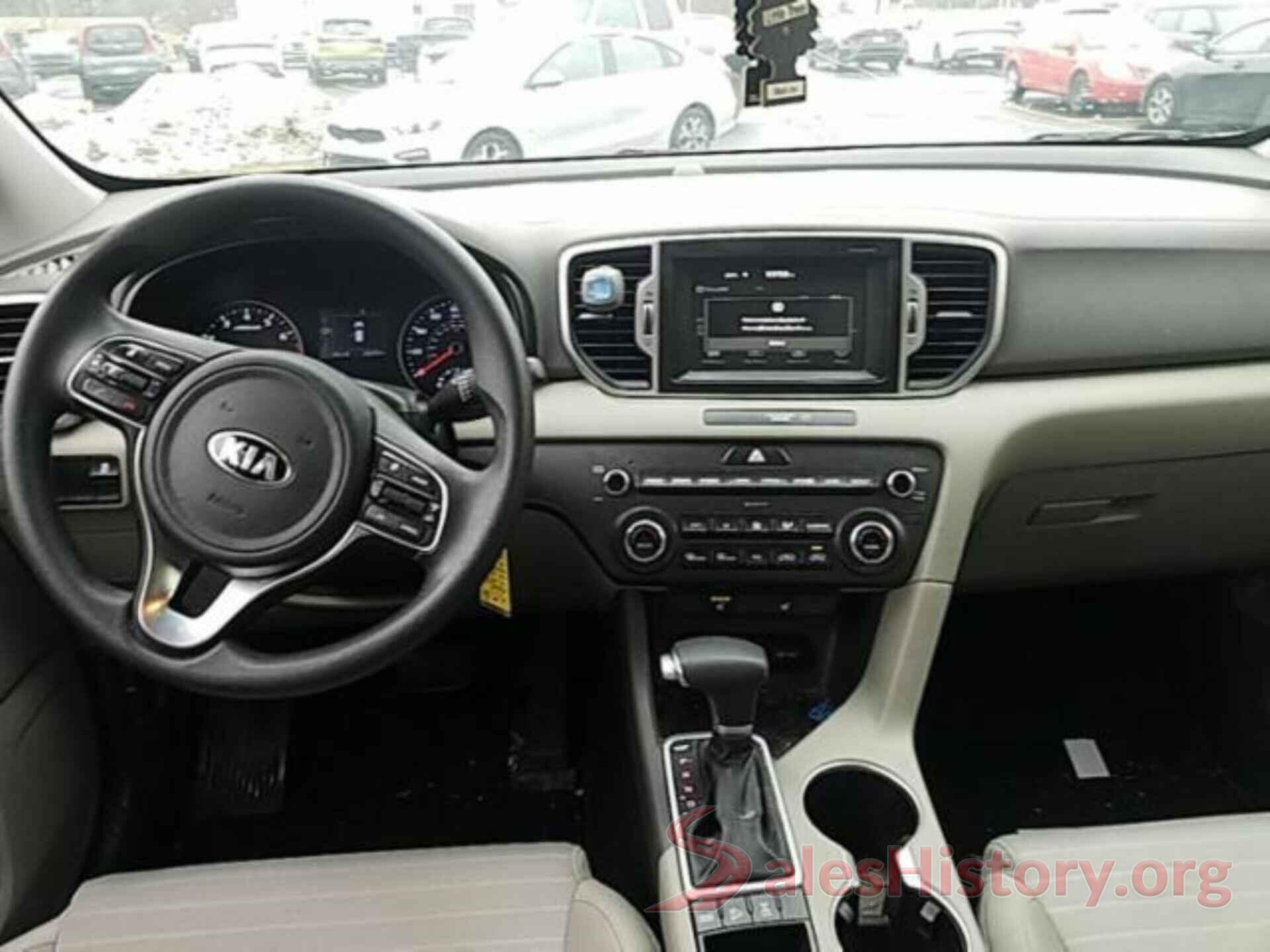 KNDPMCAC1J7421621 2018 KIA SPORTAGE