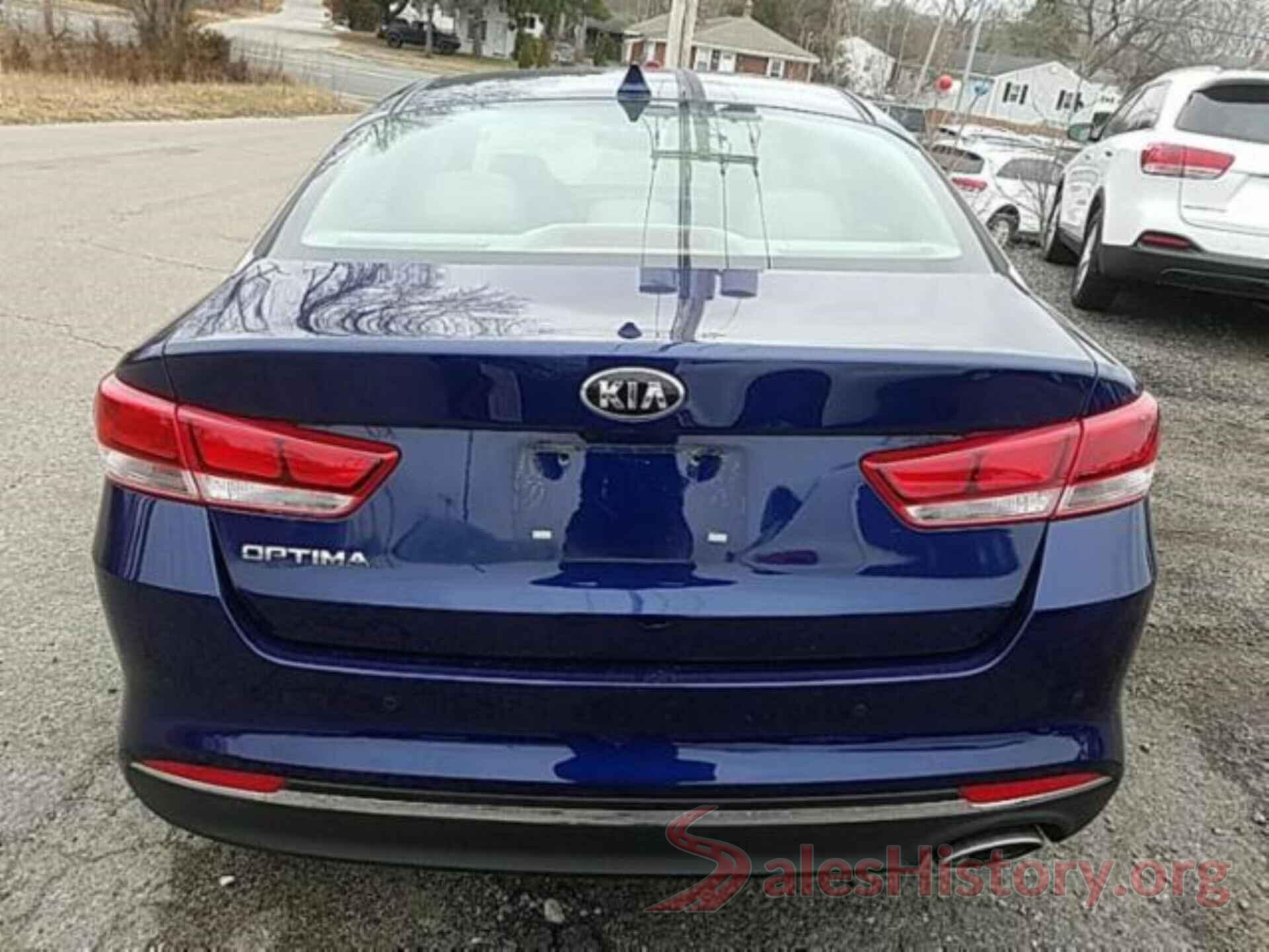 5XXGT4L33JG252733 2018 KIA OPTIMA