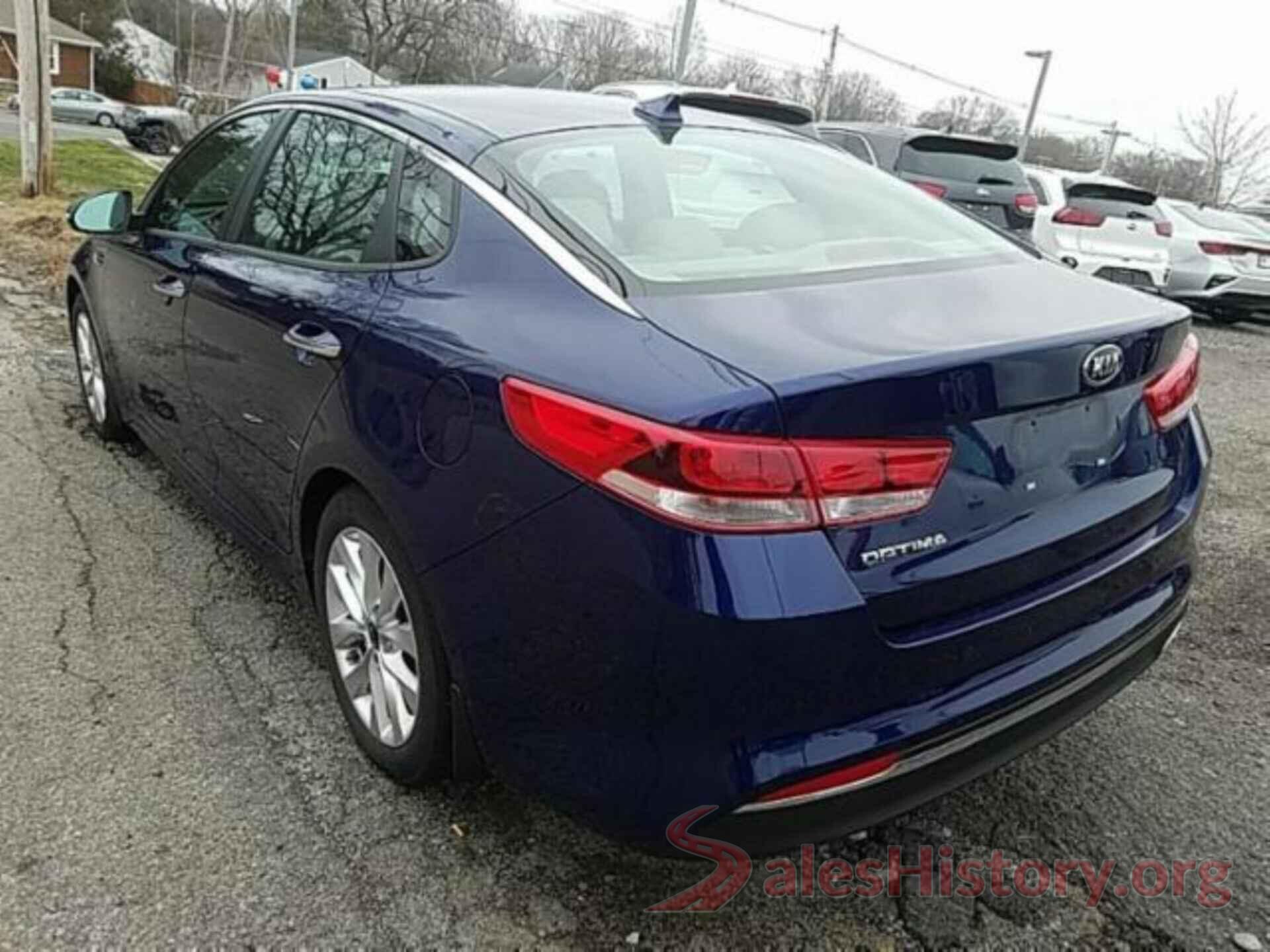 5XXGT4L33JG252733 2018 KIA OPTIMA