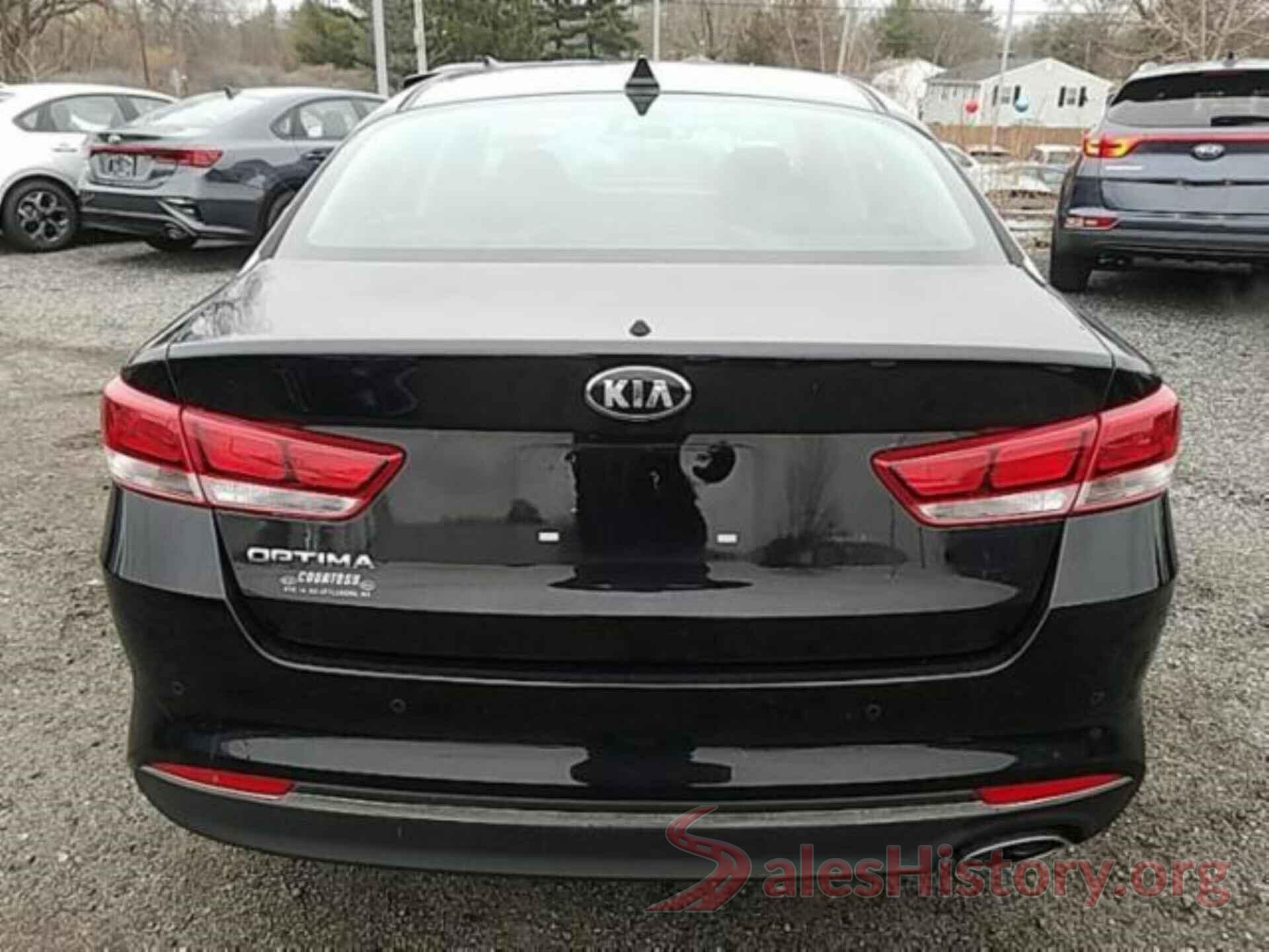 5XXGT4L35JG250479 2018 KIA OPTIMA