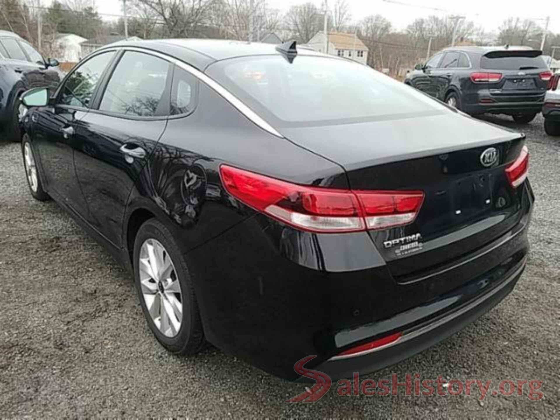 5XXGT4L35JG250479 2018 KIA OPTIMA