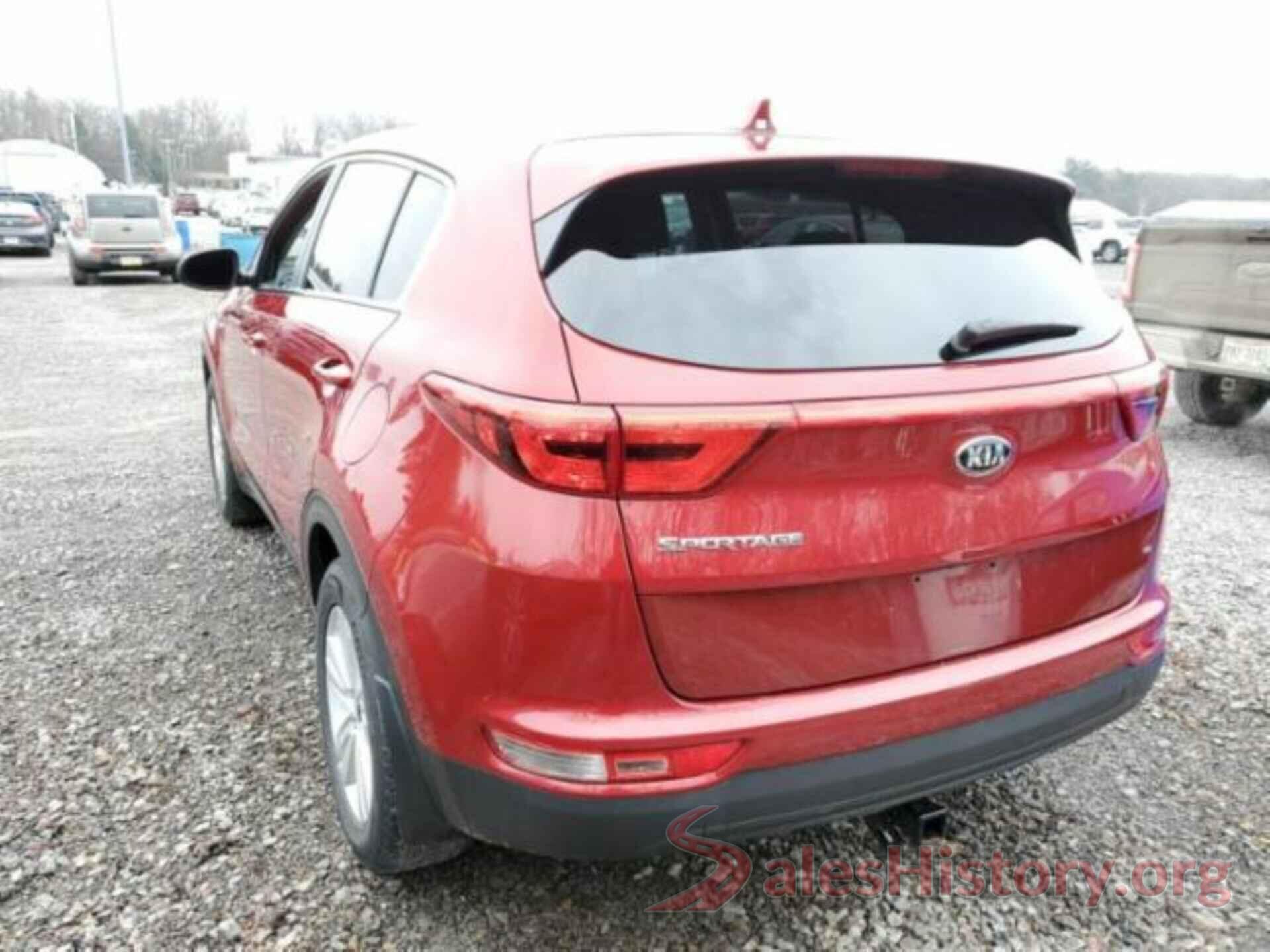 KNDPMCAC1J7382495 2018 KIA SPORTAGE