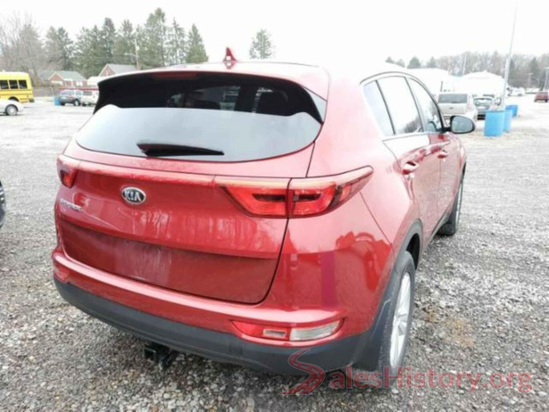 KNDPMCAC1J7382495 2018 KIA SPORTAGE