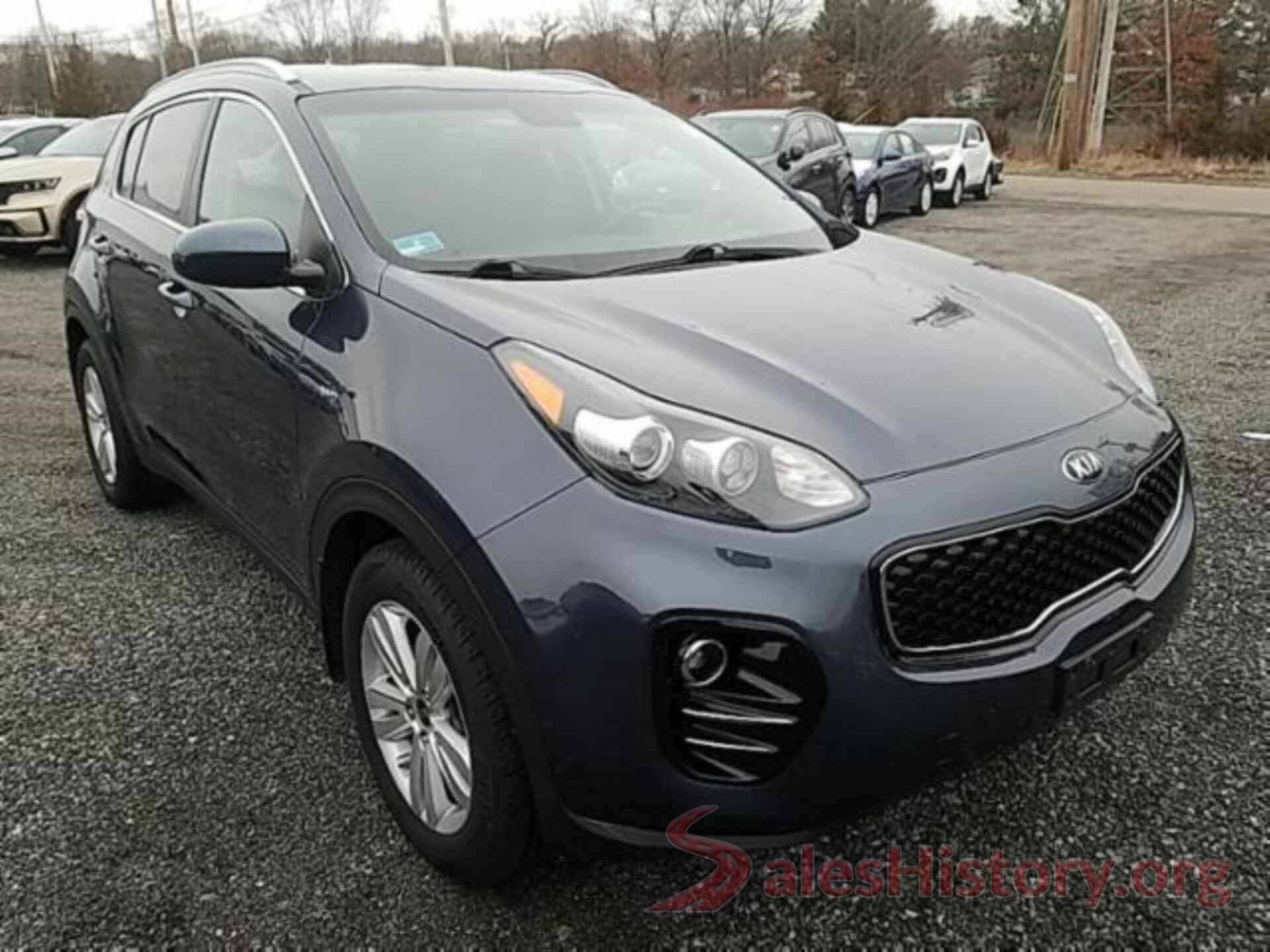 KNDPMCAC8J7393297 2018 KIA SPORTAGE