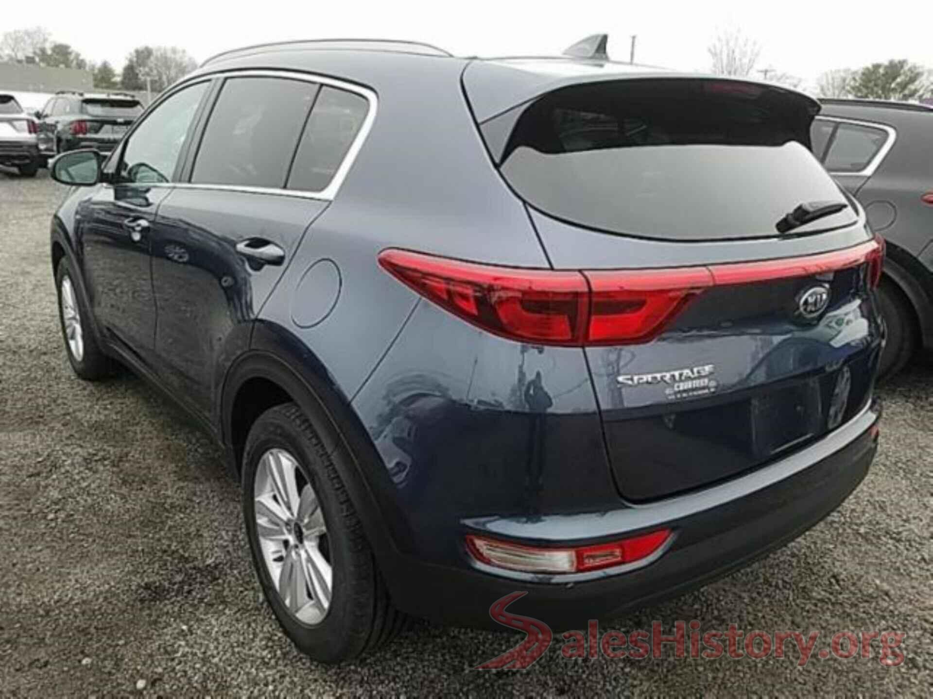 KNDPMCACXJ7417275 2018 KIA SPORTAGE