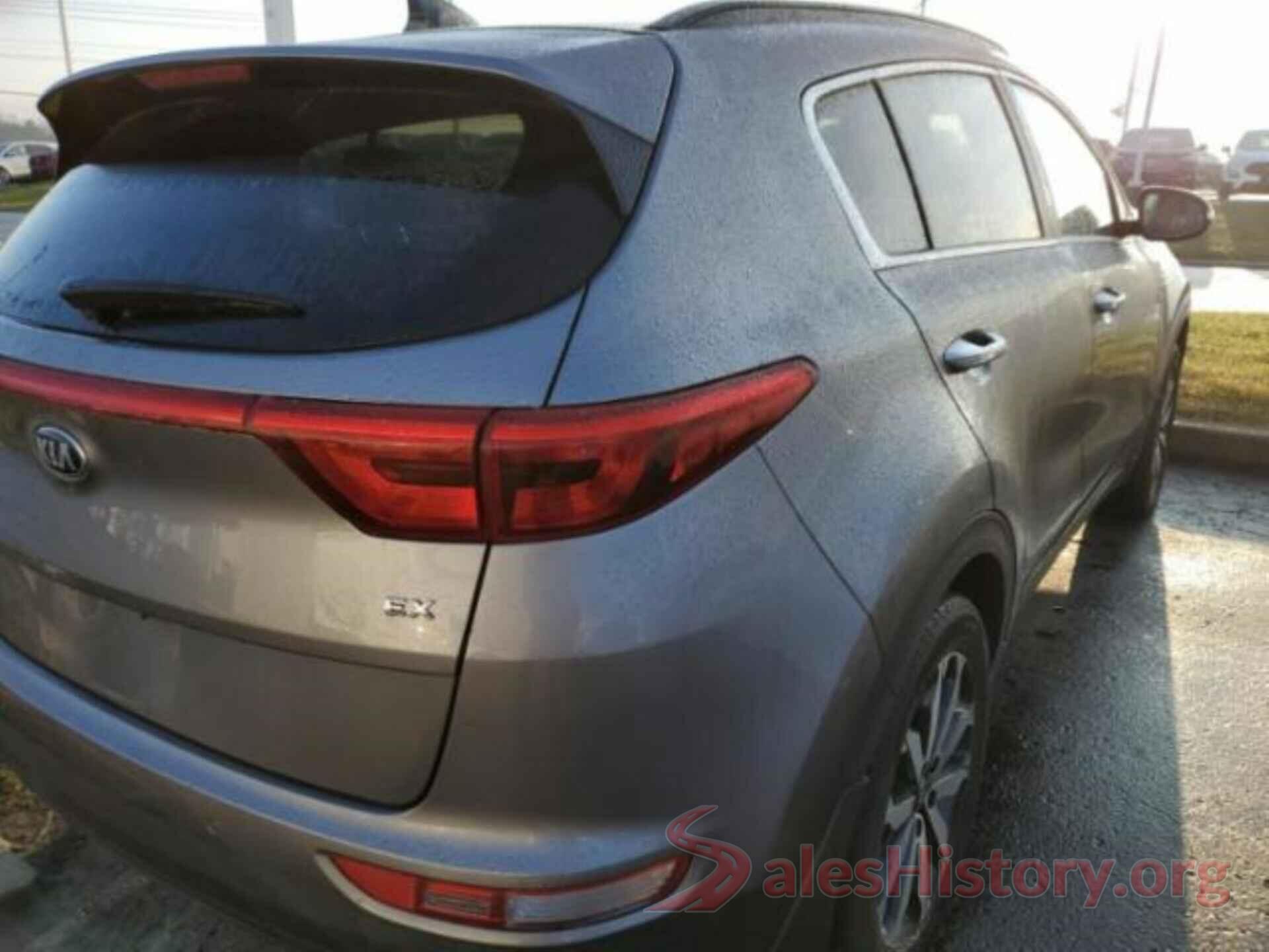 KNDPNCAC4J7361332 2018 KIA SPORTAGE