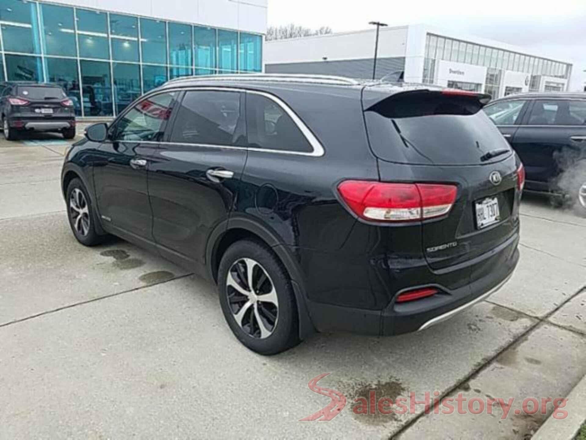 5XYPHDA57JG400657 2018 KIA SORENTO