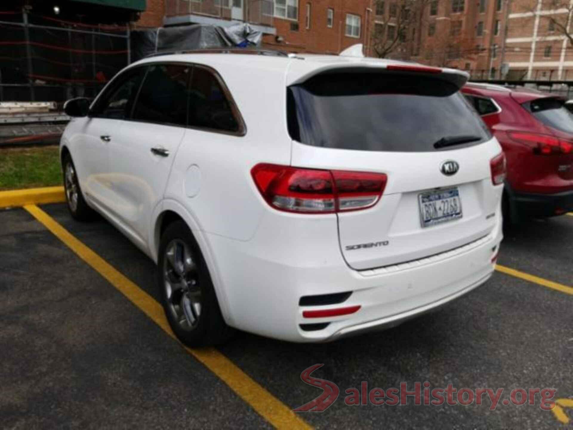 5XYPKDA50JG405913 2018 KIA SORENTO