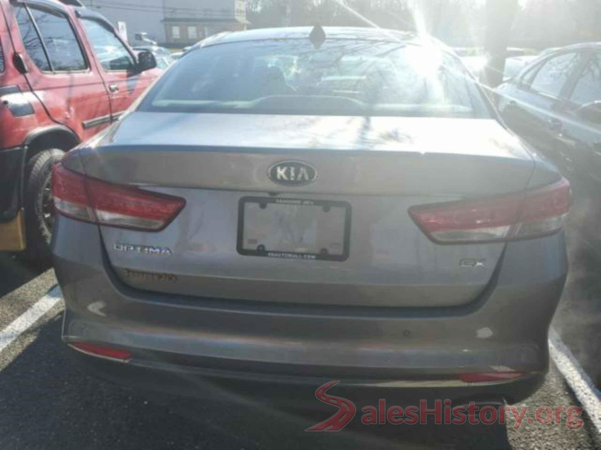 5XXGU4L38JG209292 2018 KIA OPTIMA