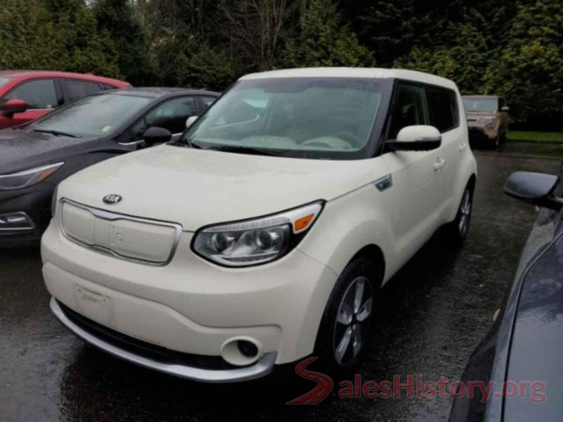 KNDJP3AE5H7021084 2017 KIA SOUL EV