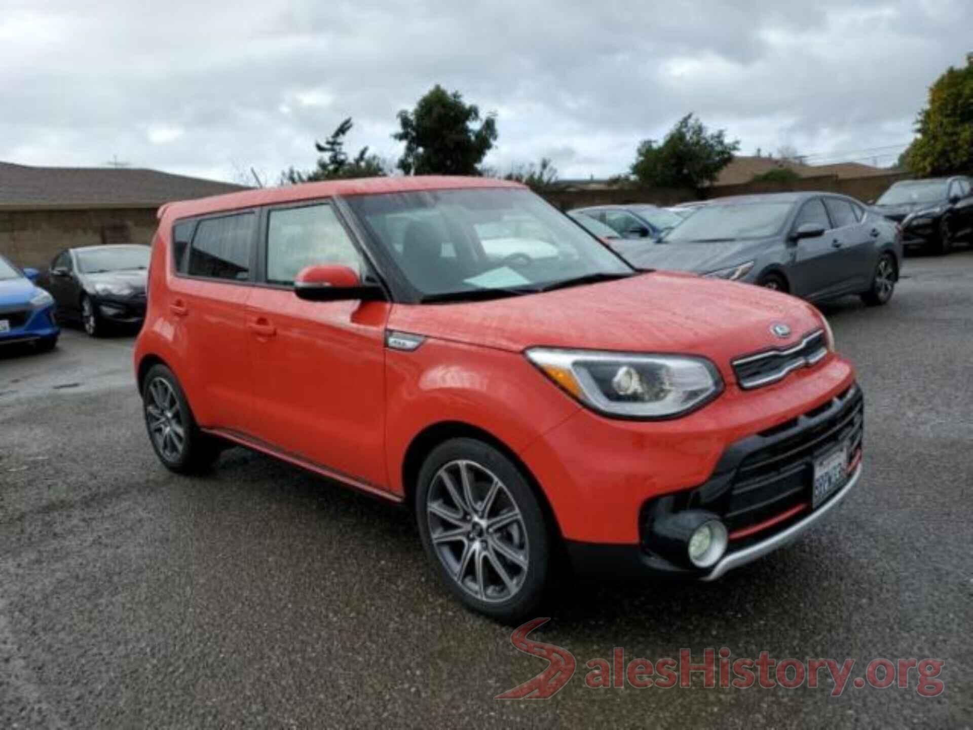 KNDJX3AAXJ7533023 2018 KIA SOUL