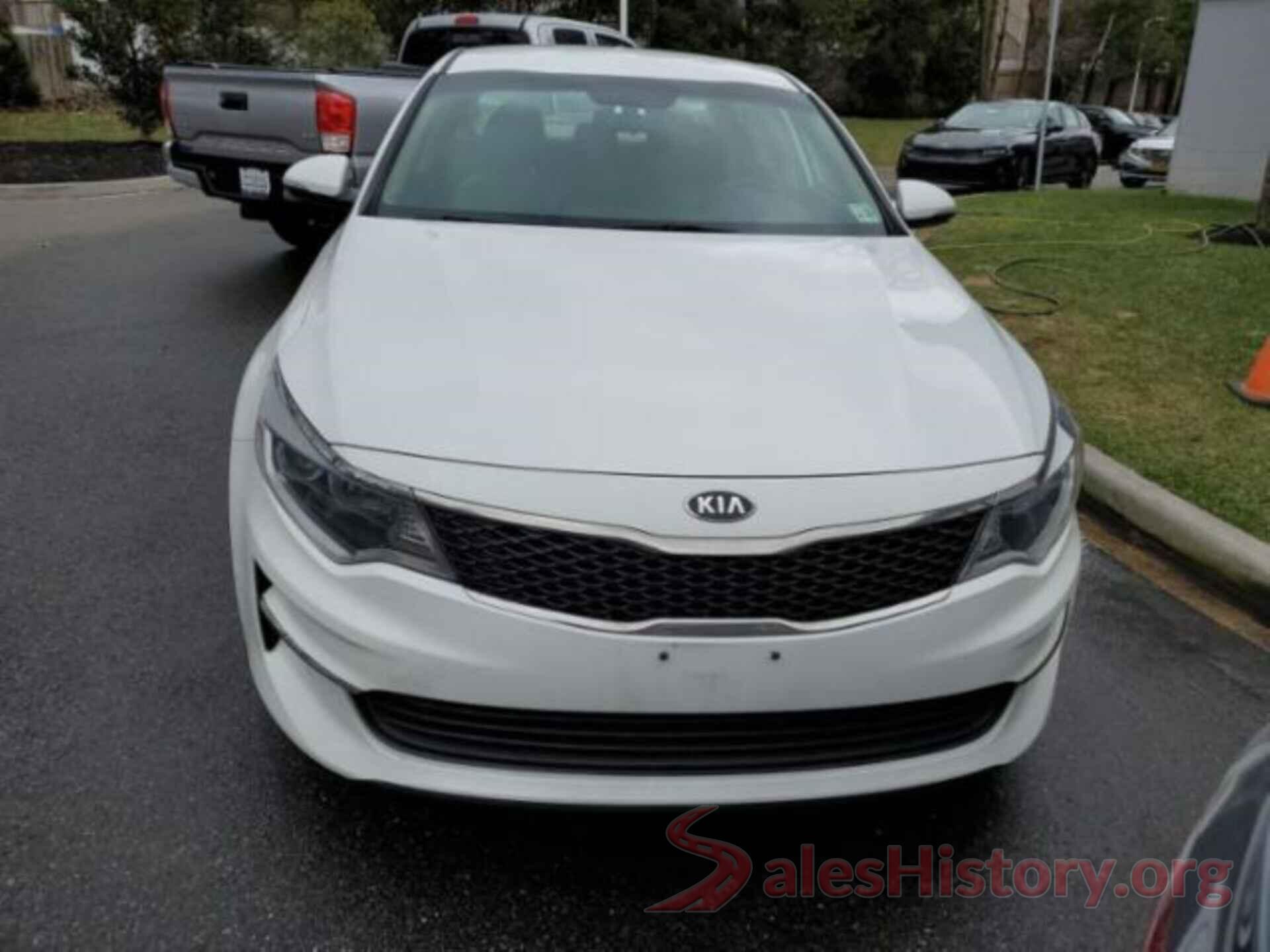 5XXGT4L33JG185504 2018 KIA OPTIMA