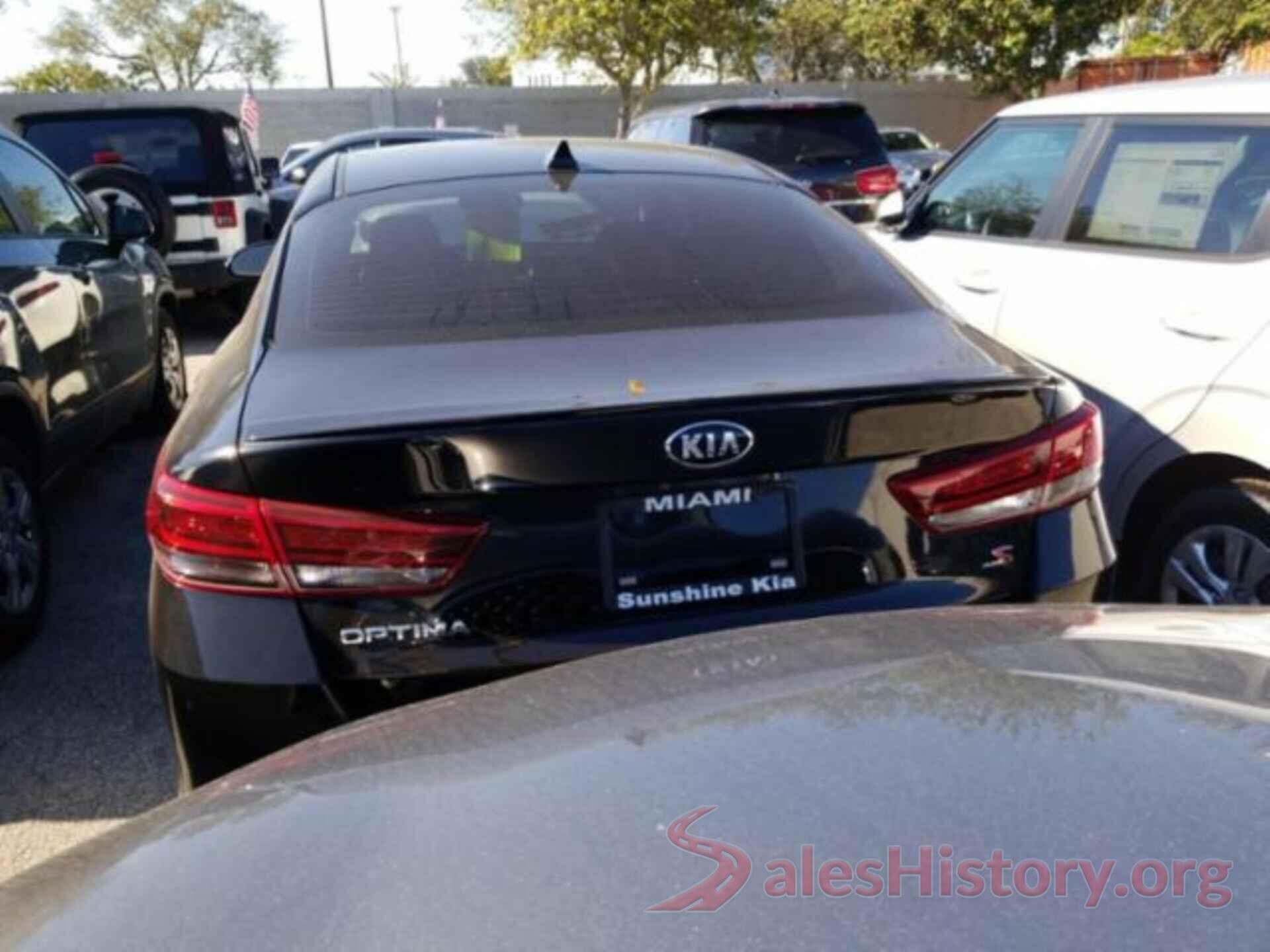 5XXGT4L38JG239251 2018 KIA OPTIMA