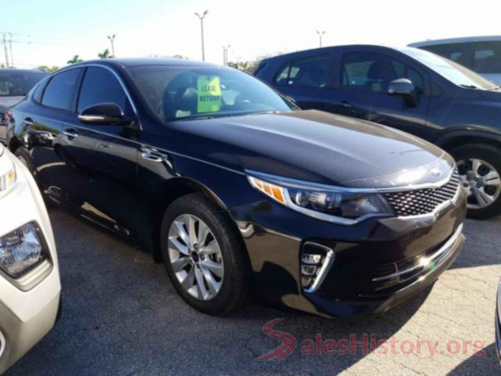 5XXGT4L38JG239251 2018 KIA OPTIMA