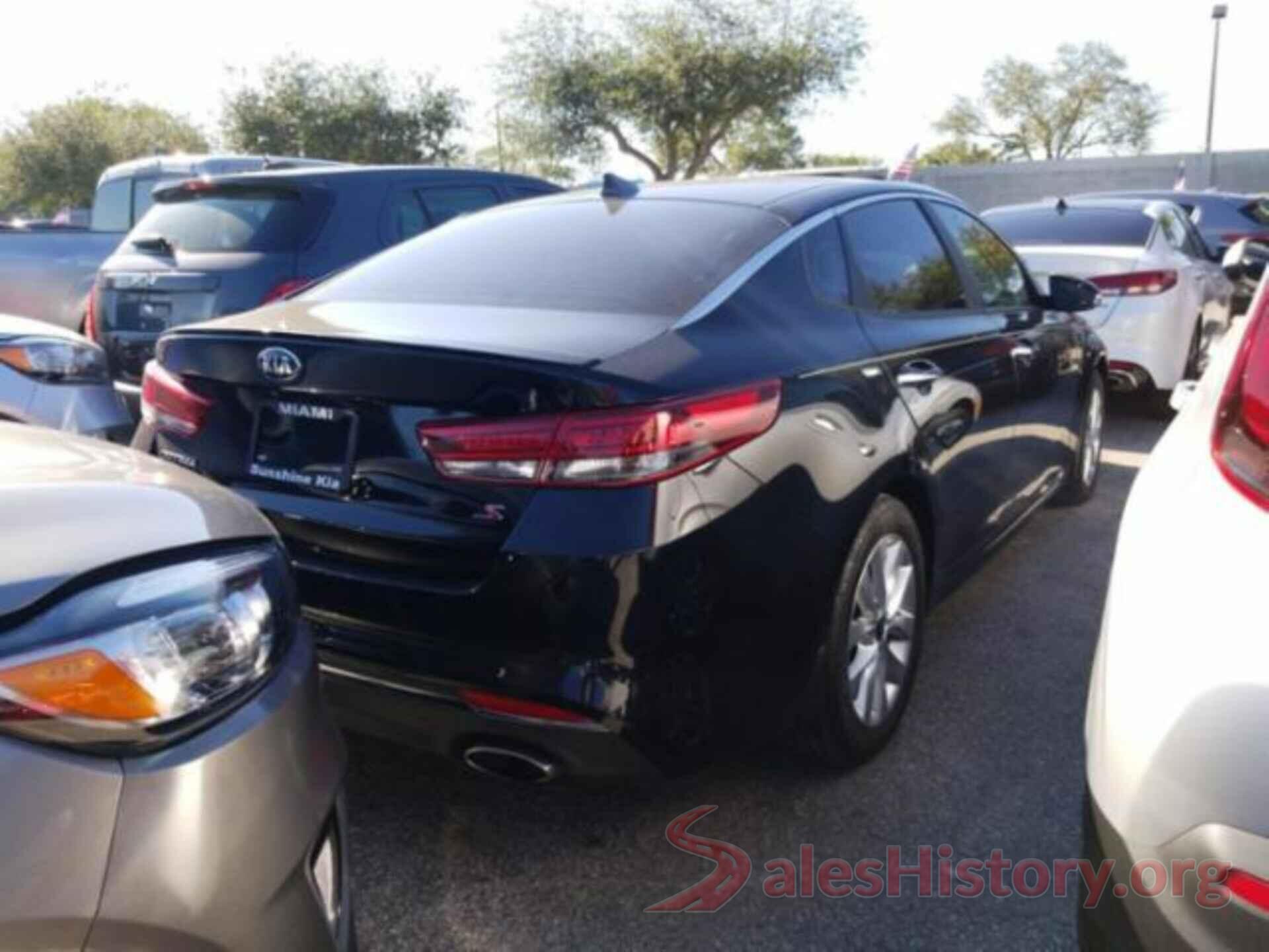 5XXGT4L38JG239251 2018 KIA OPTIMA