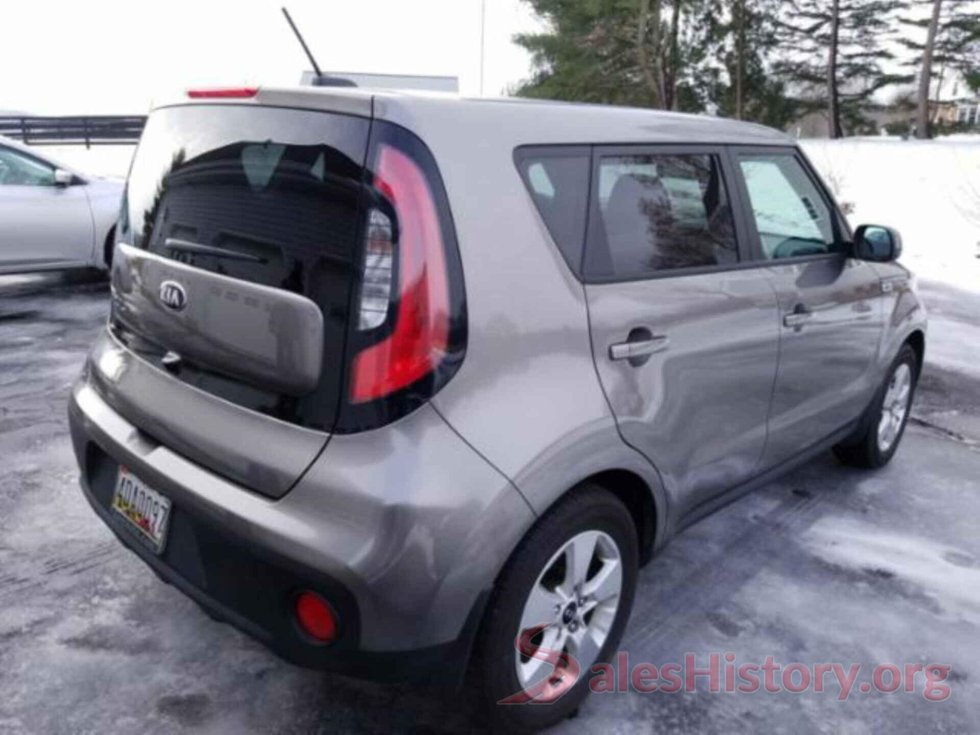 KNDJN2A28J7523972 2018 KIA SOUL