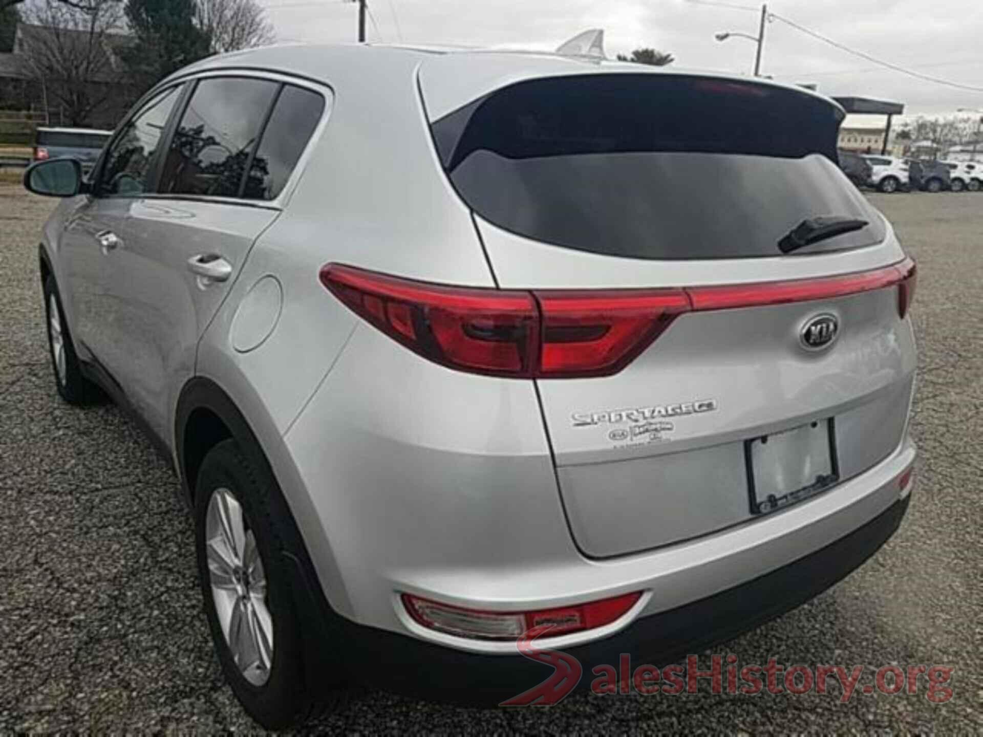 KNDPM3AC8J7386219 2018 KIA SPORTAGE