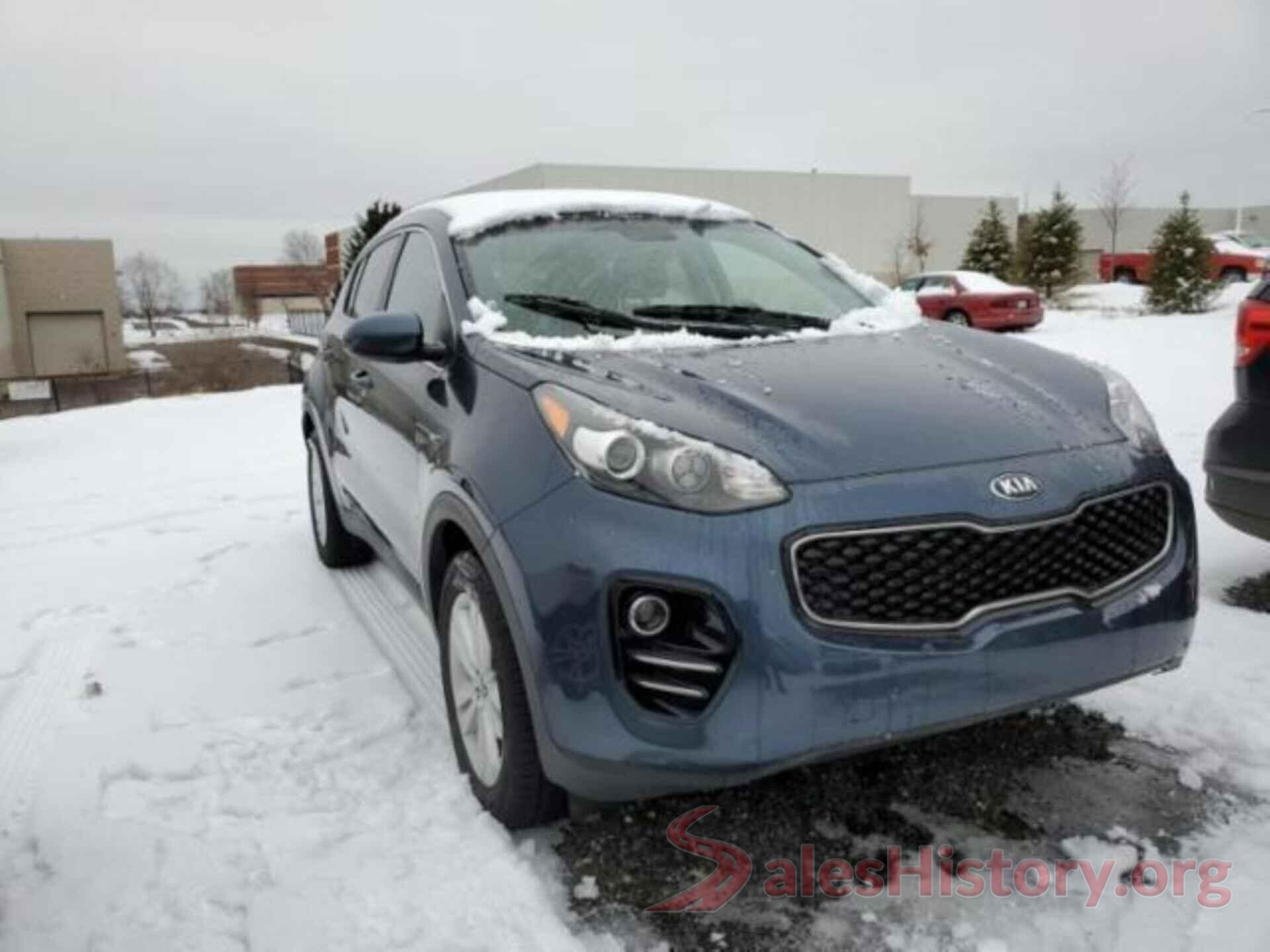 KNDPMCACXJ7402890 2018 KIA SPORTAGE