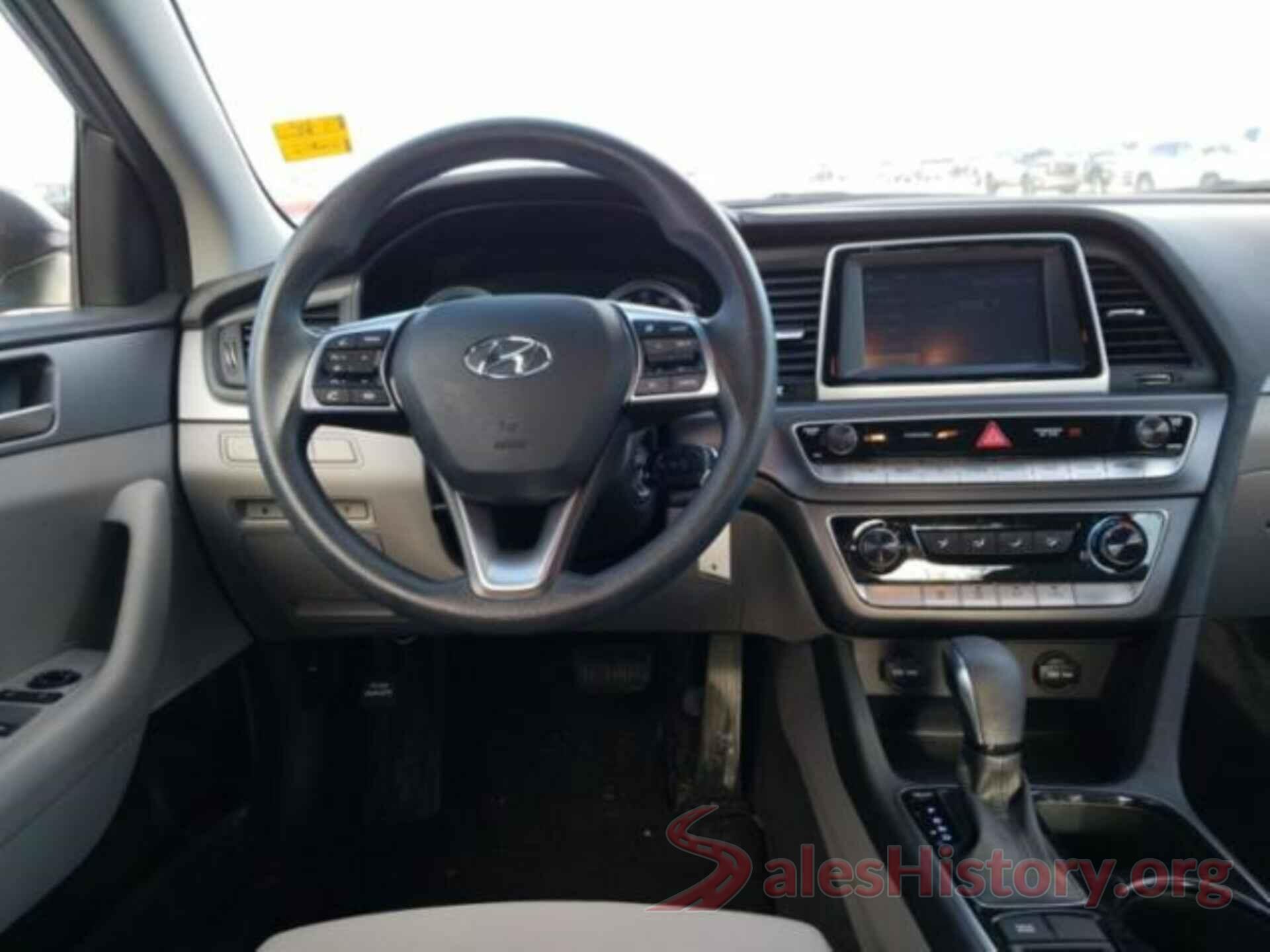 5NPE24AF2JH700682 2018 HYUNDAI SONATA