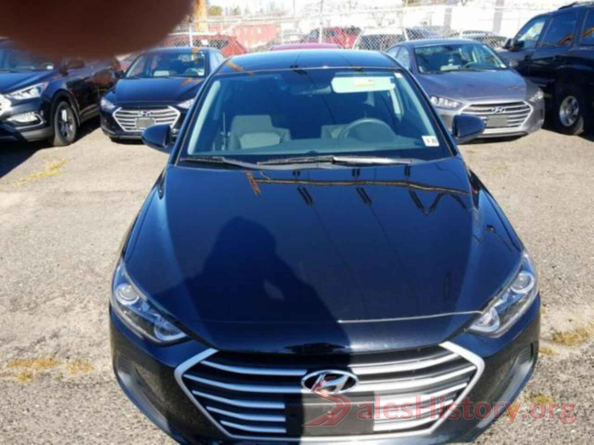 5NPD74LF4JH261396 2018 HYUNDAI ELANTRA