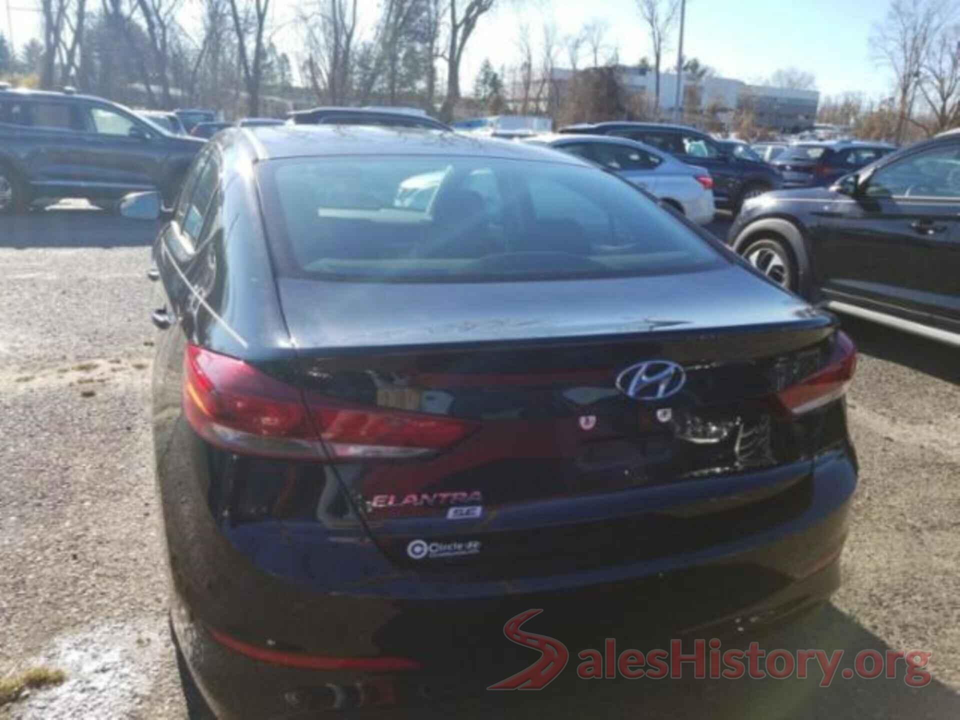 5NPD74LF4JH261396 2018 HYUNDAI ELANTRA