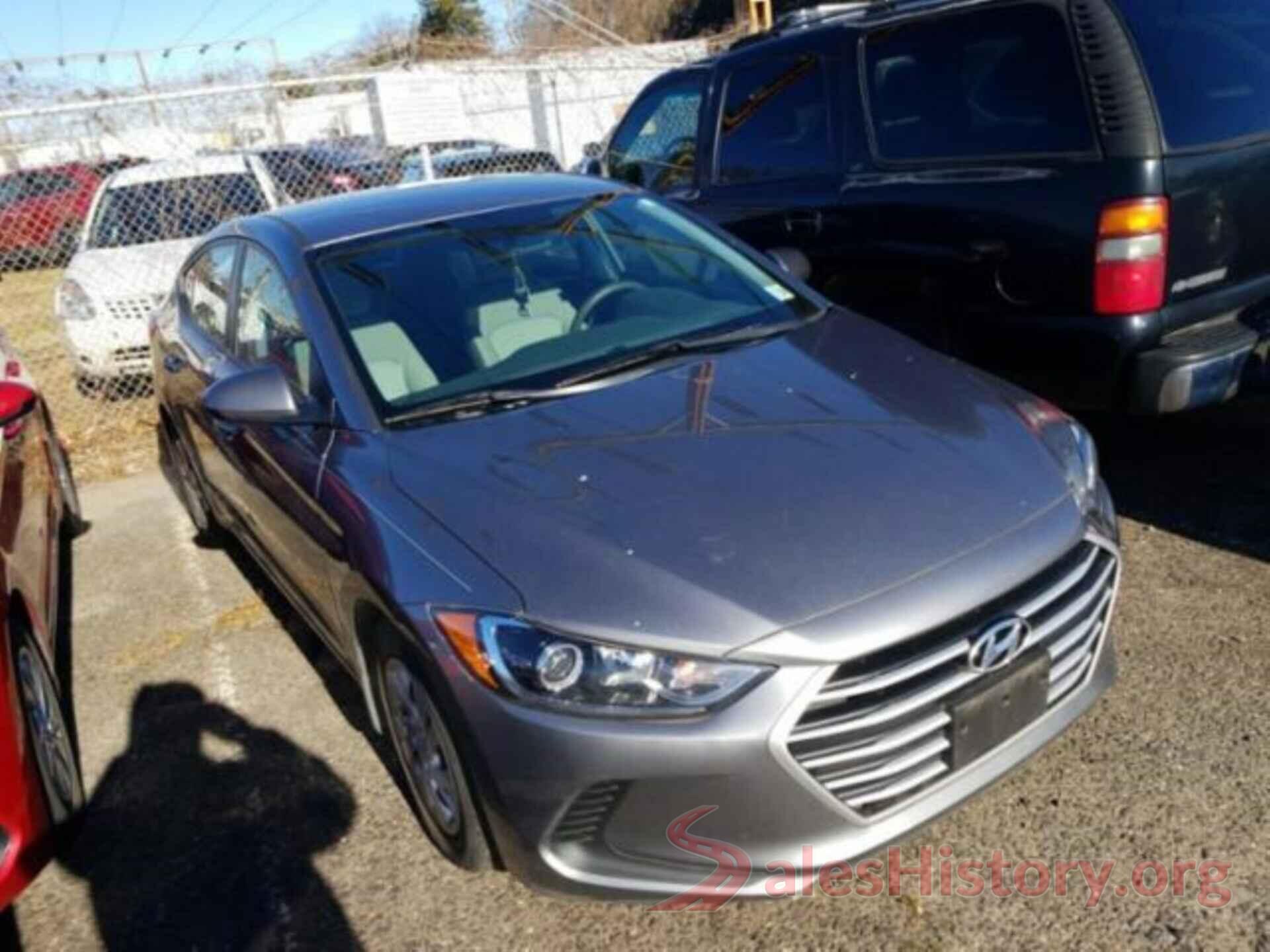 5NPD74LF7JH265345 2018 HYUNDAI ELANTRA