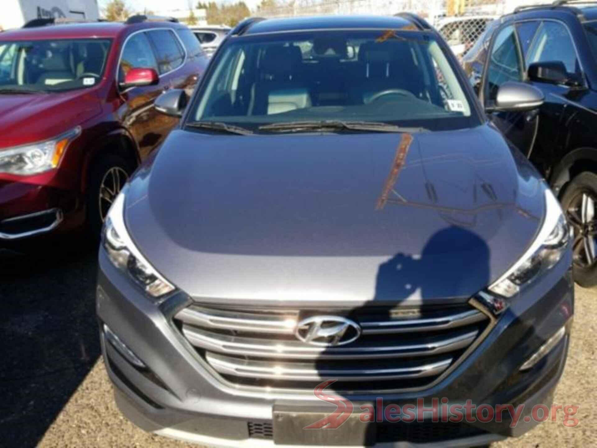 KM8J3CA29JU610157 2018 HYUNDAI TUCSON