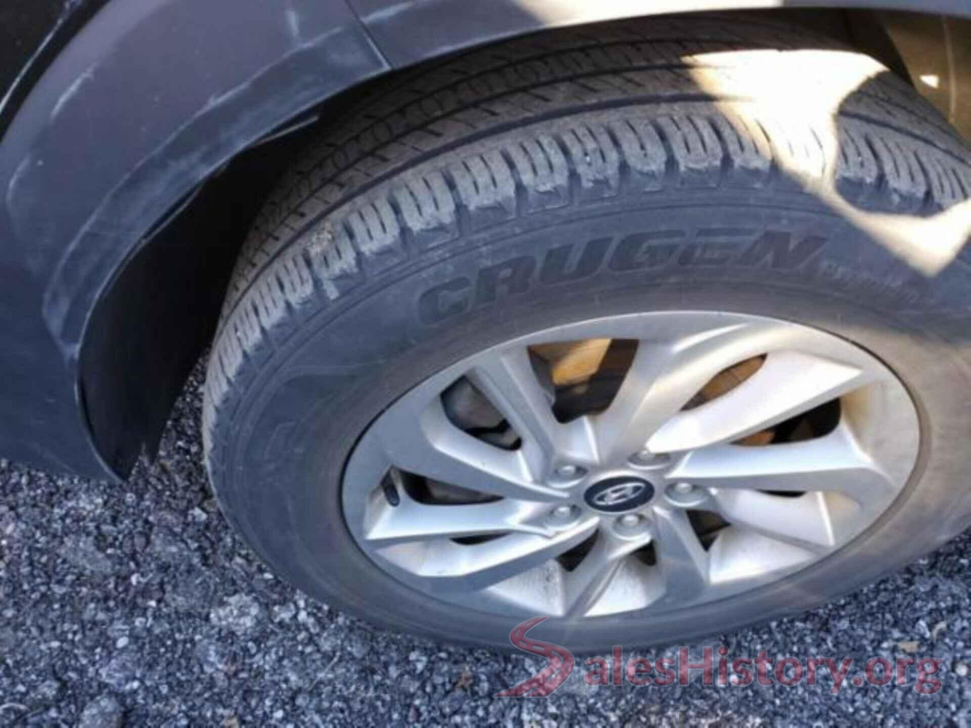 KM8J3CA42HU555689 2017 HYUNDAI TUCSON