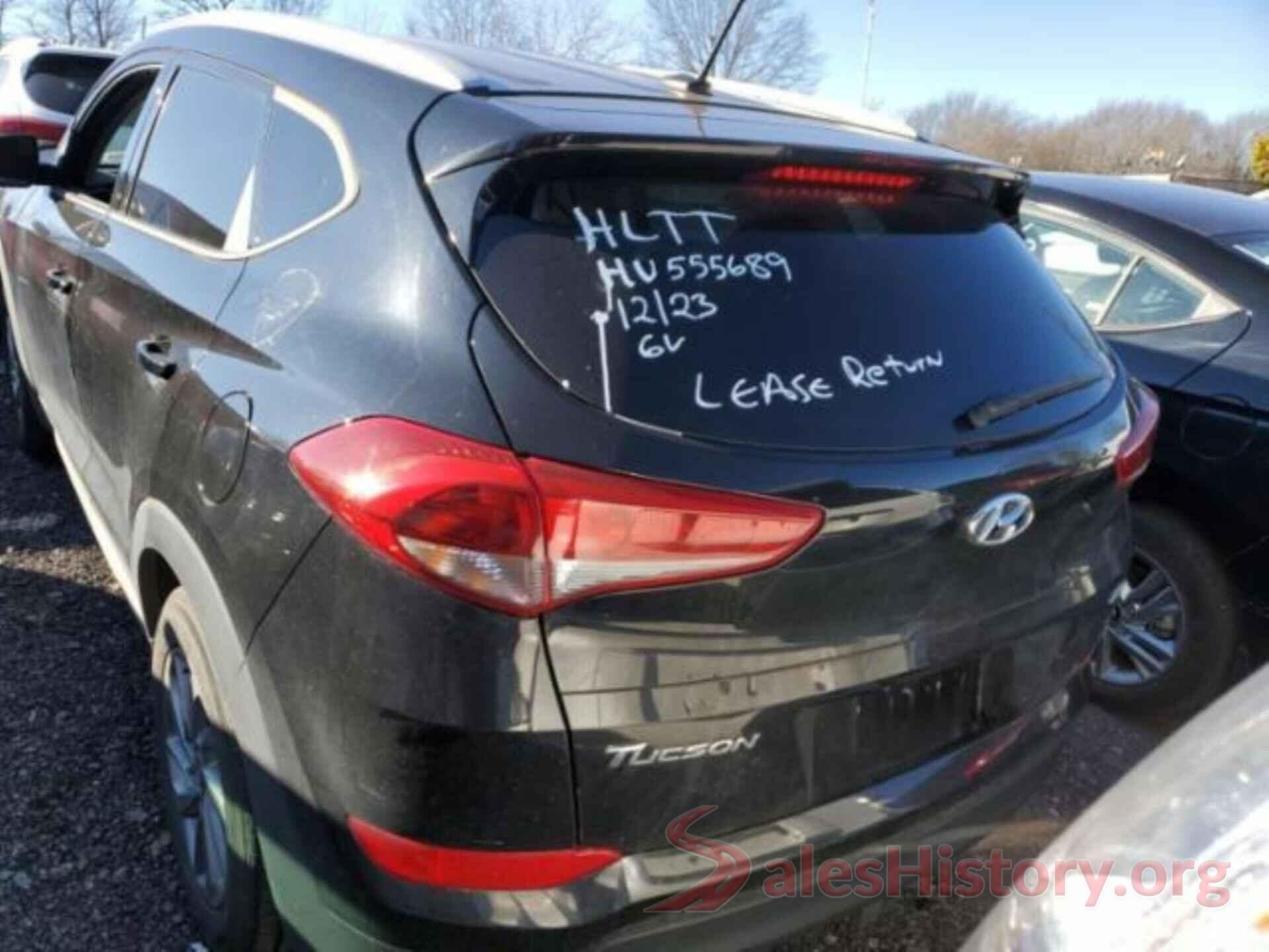 KM8J3CA42HU555689 2017 HYUNDAI TUCSON