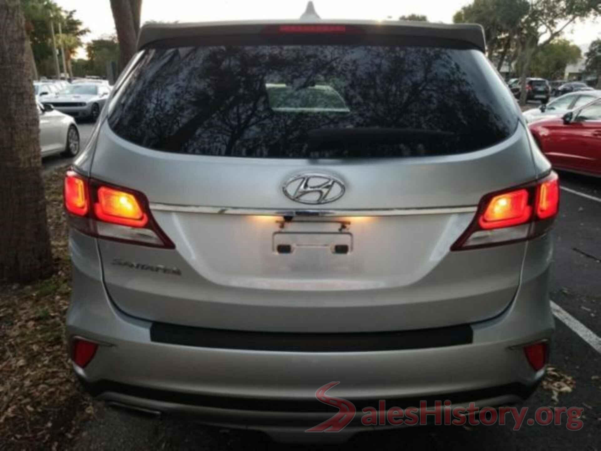 KM8SM4HF3JU289250 2018 HYUNDAI SANTA FE