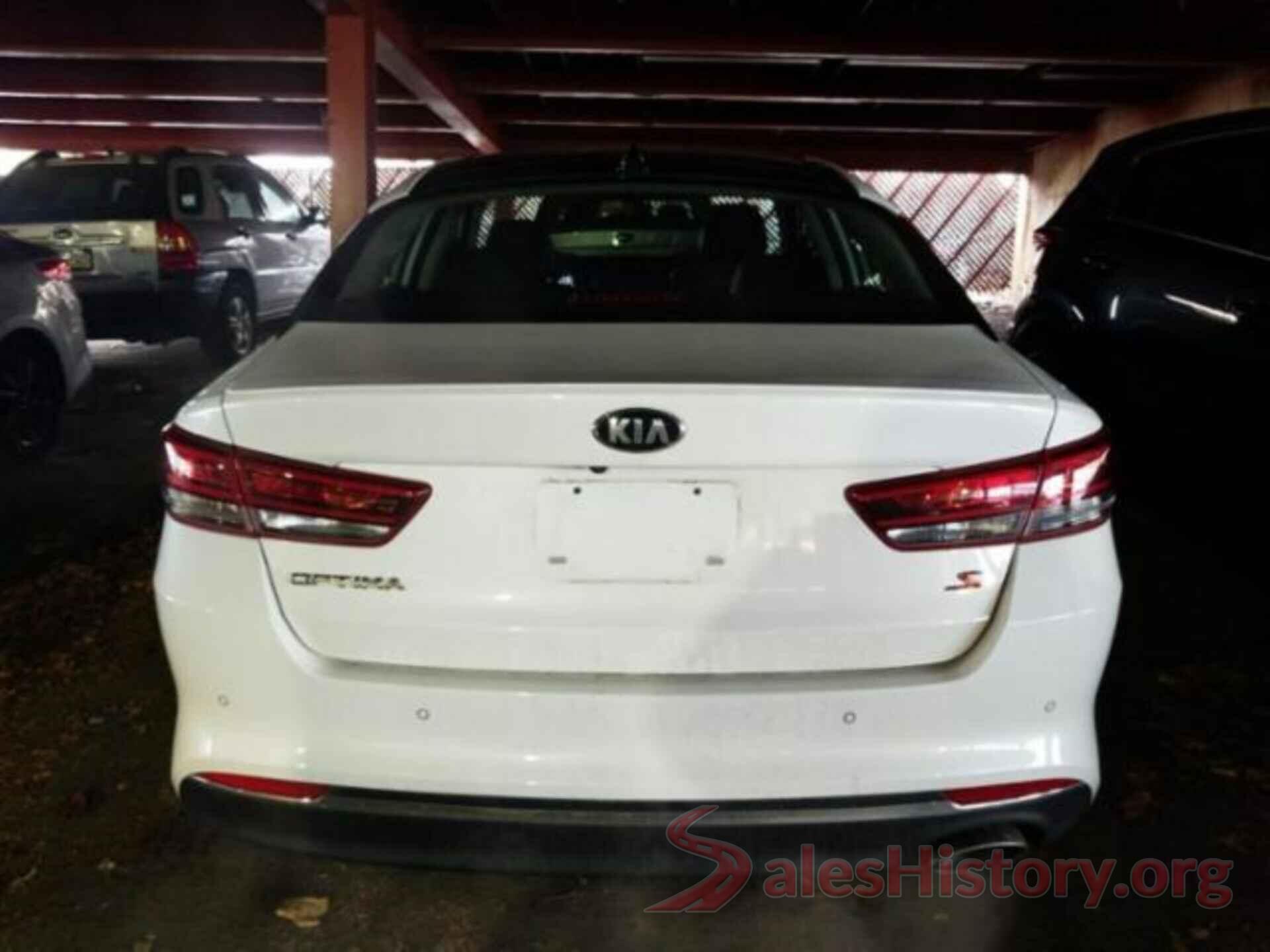 5XXGT4L30JG240670 2018 KIA OPTIMA